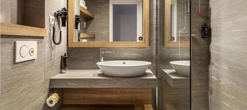 Bathroom in B&B HOTEL Milano Portello