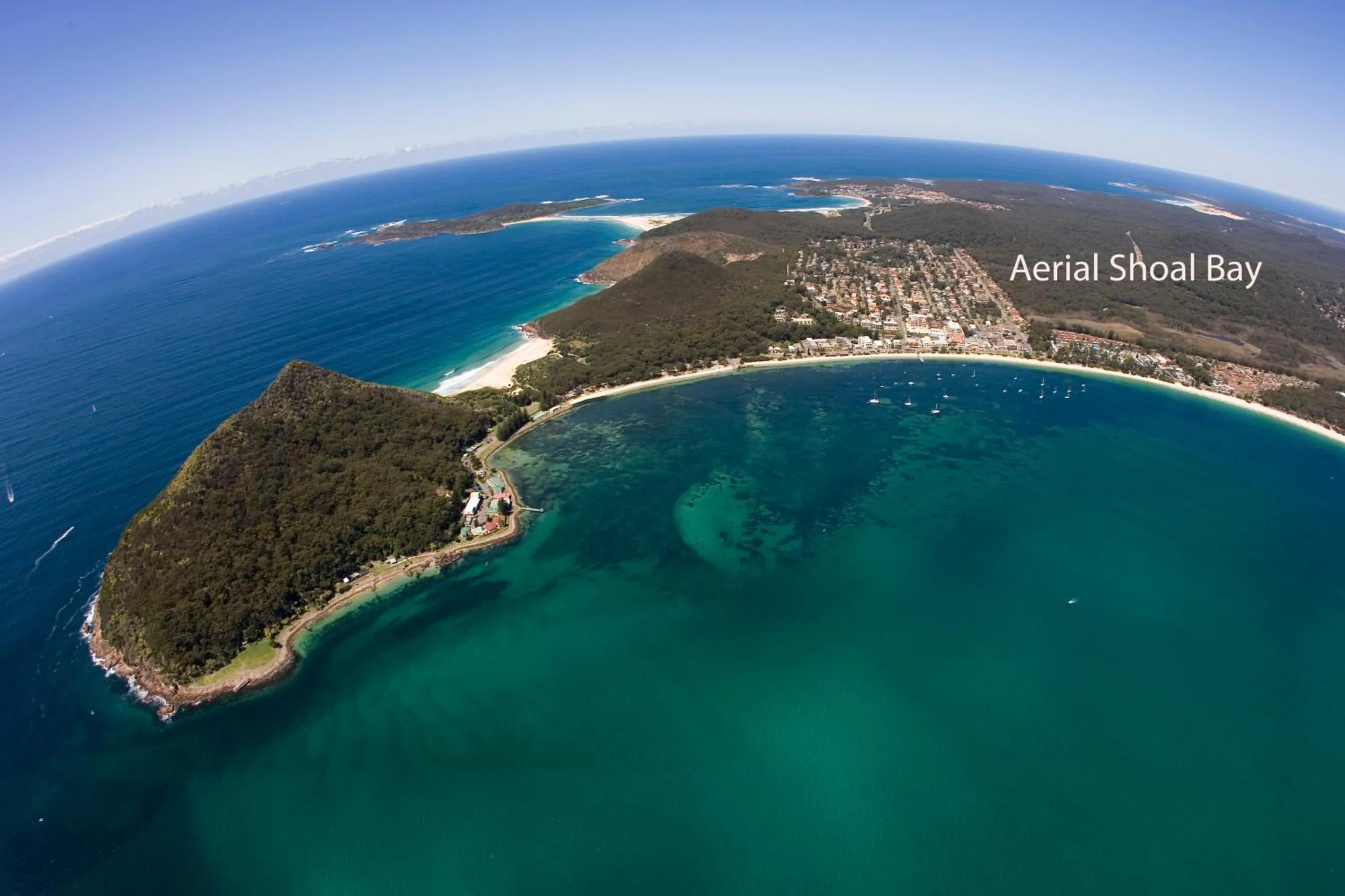 Area and facilities in Aura 10 Shoal Bay