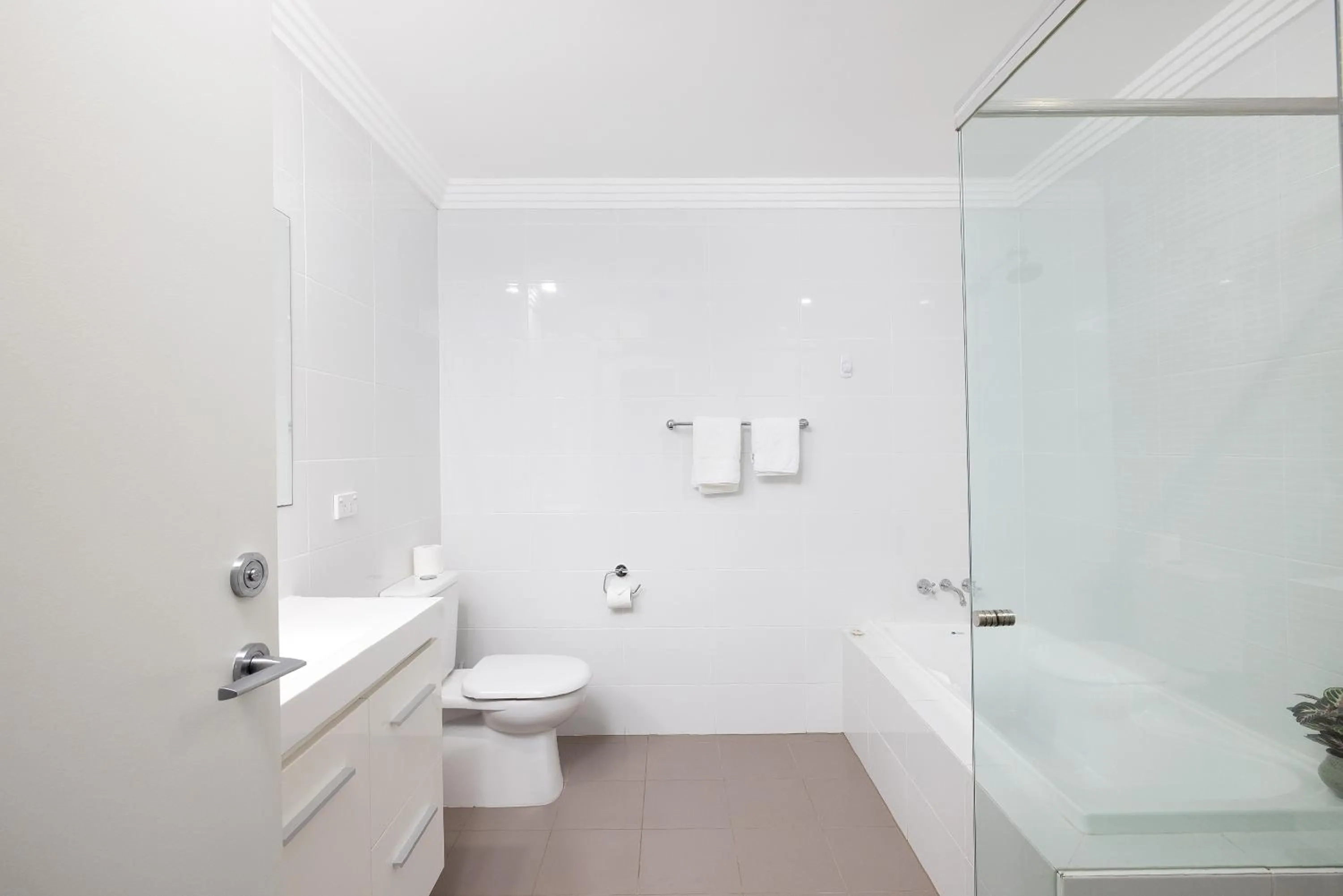 Bathroom in Aura 10 Shoal Bay