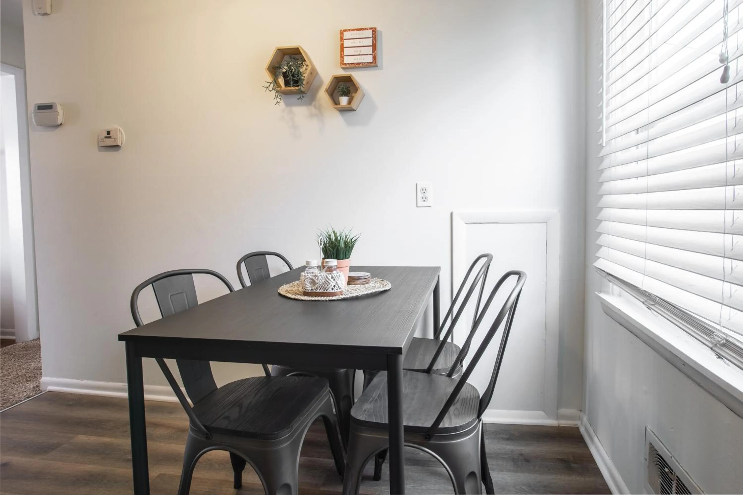 kitchen in 3 Bedrooms House in Waldo Kansas City