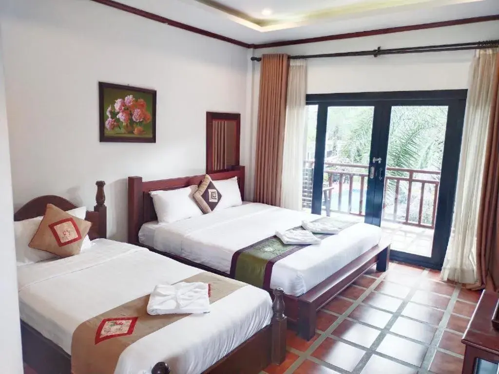 Bed in Vang Vieng Savanh Sunset View Resort Bed in Vang Vieng Savanh Sunset View Resort
