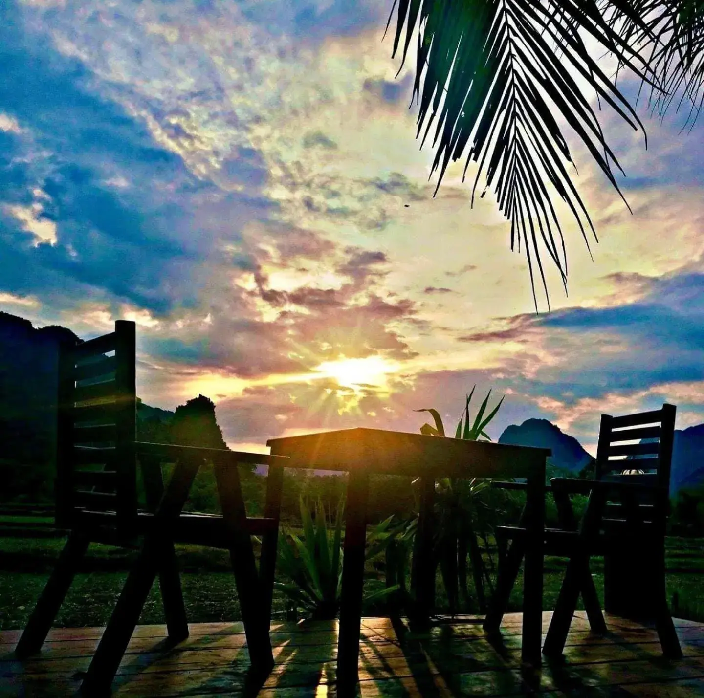 Sunset in Vang Vieng Savanh Sunset View Resort Sunset in Vang Vieng Savanh Sunset View Resort