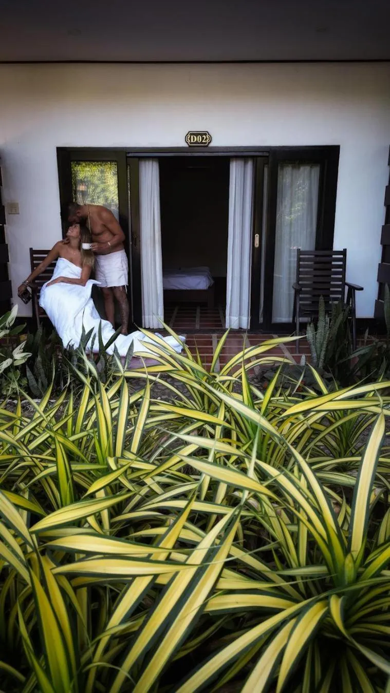 People in Vang Vieng Savanh Sunset View Resort