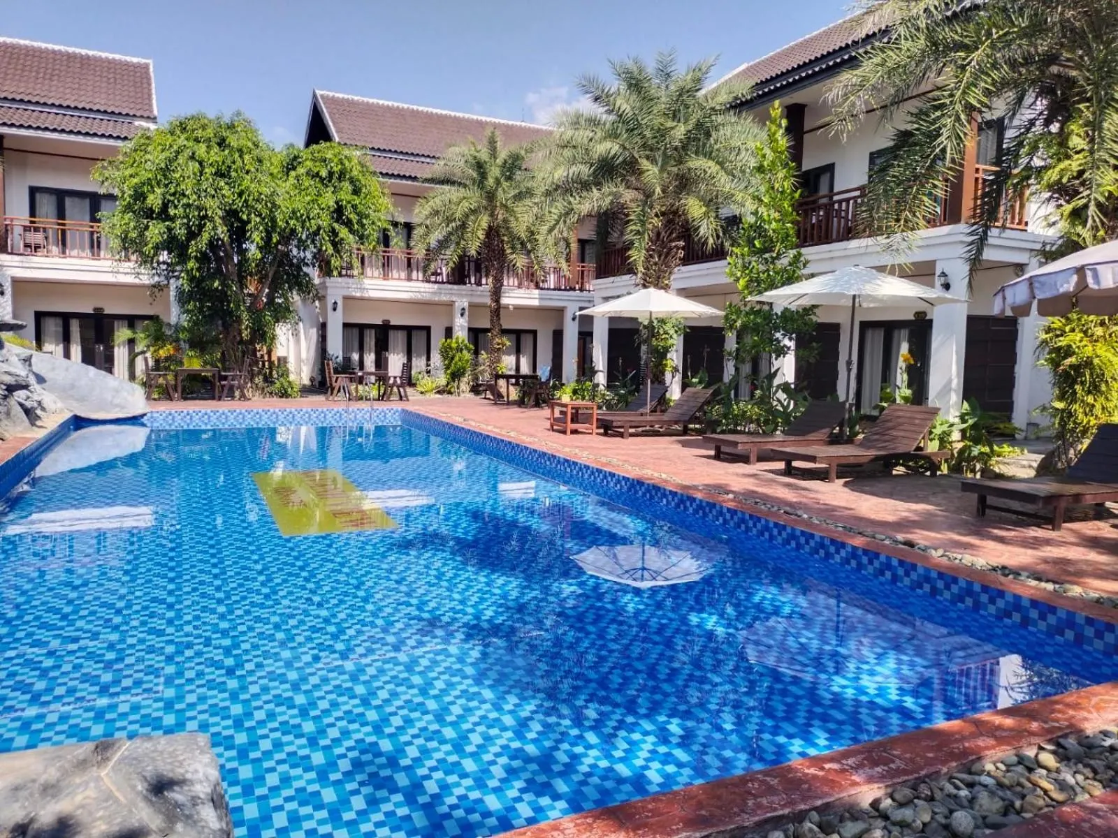 Swimming pool in Vang Vieng Savanh Sunset View Resort