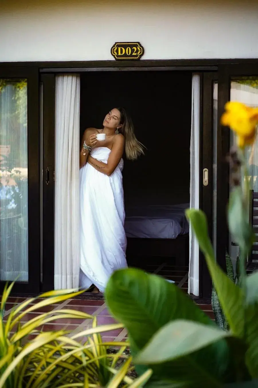 People in Vang Vieng Savanh Sunset View Resort People in Vang Vieng Savanh Sunset View Resort