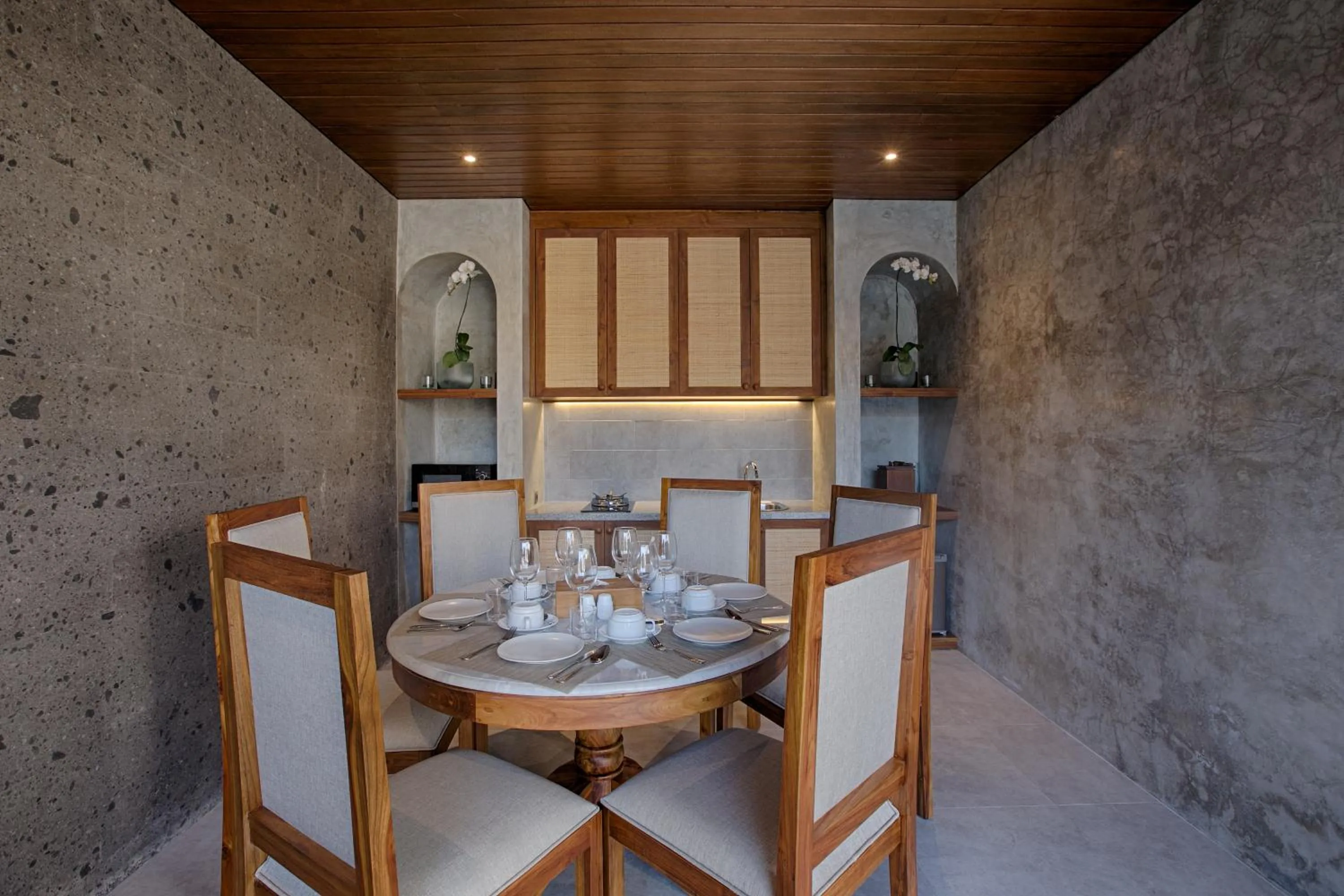 Kitchen or kitchenette in Taman Dharmawangsa Suites