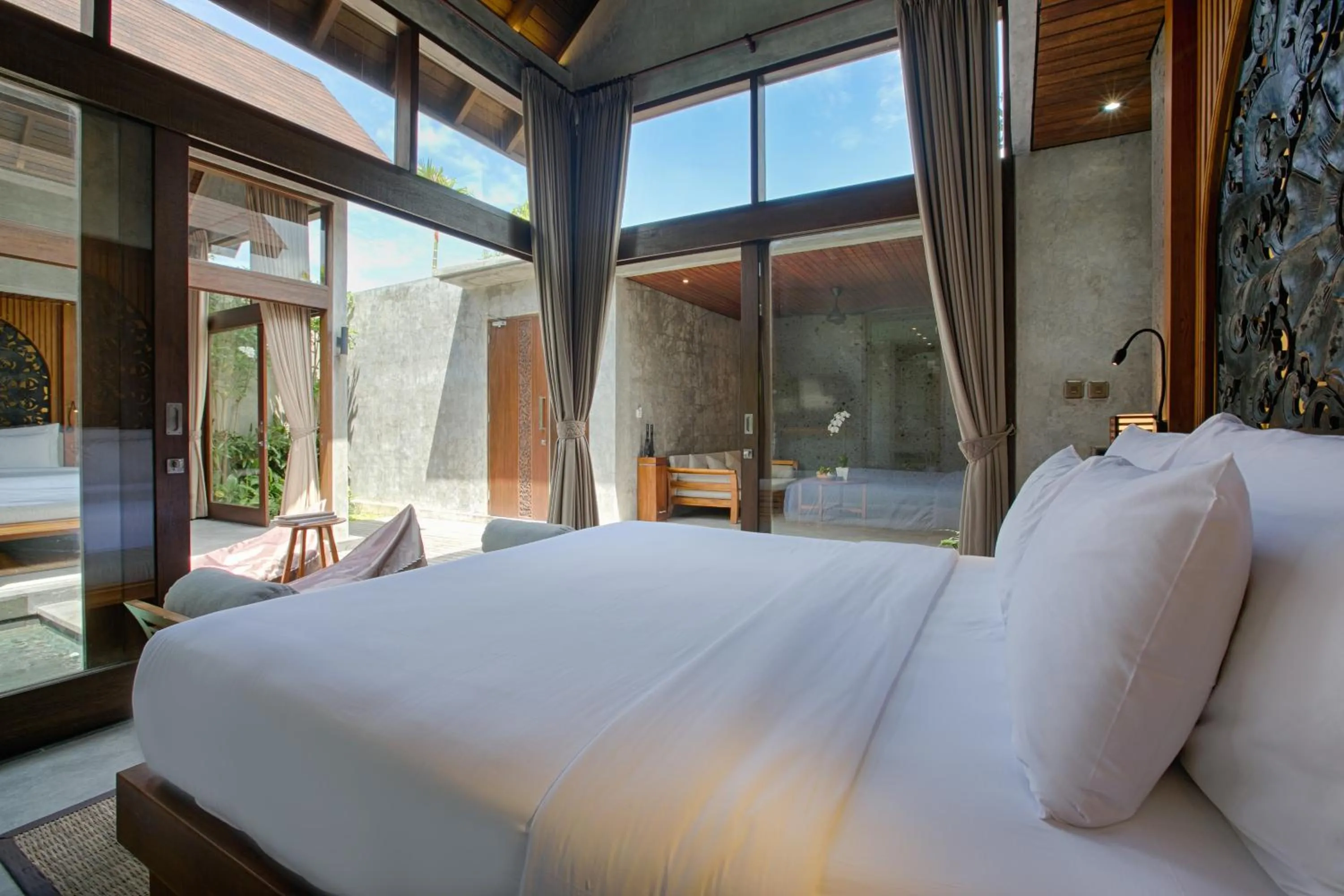 Bed in Taman Dharmawangsa Suites