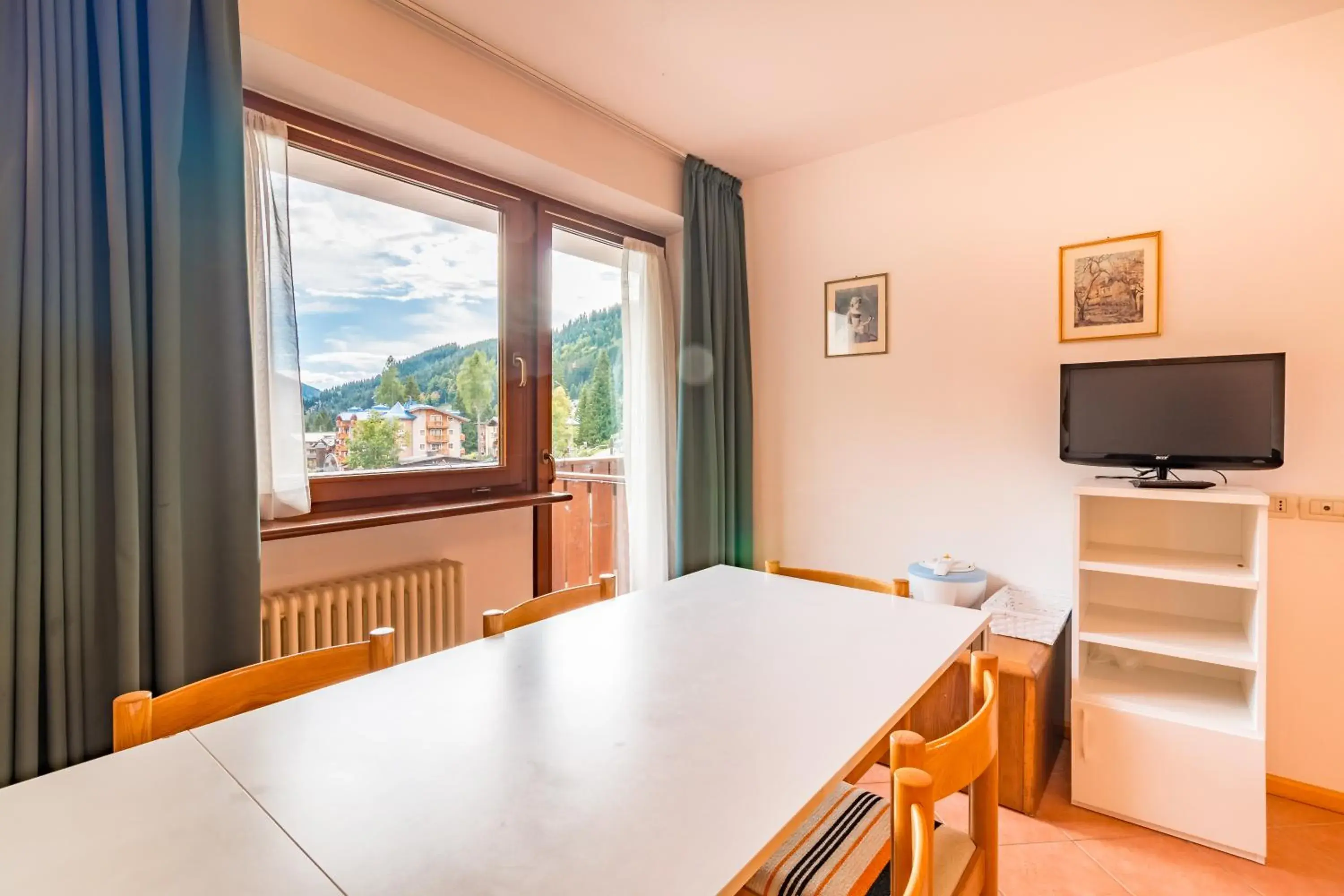 Two-Bedroom Apartment in Hotel Bonapace ***S Two-Bedroom Apartment in Hotel Bonapace ***S