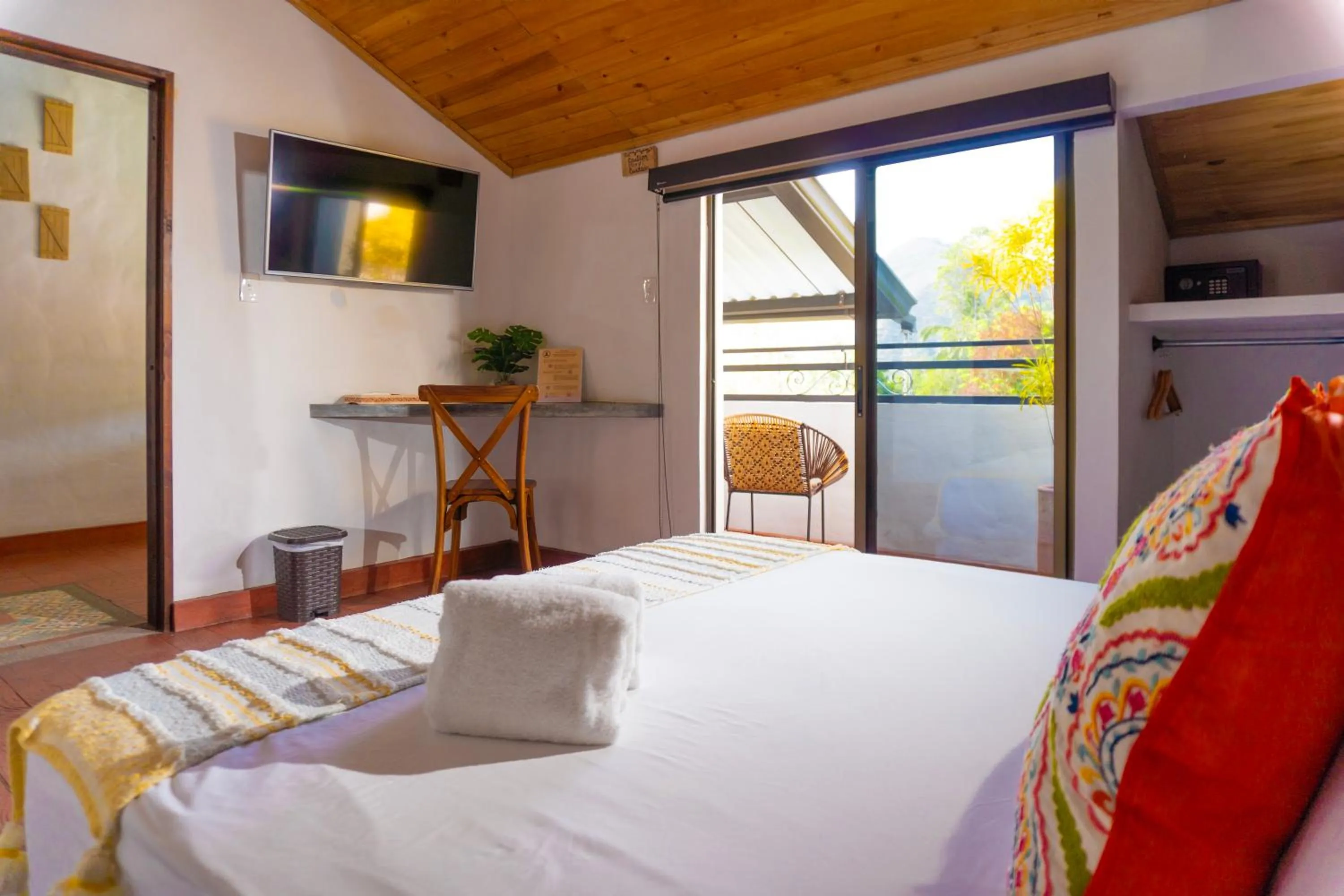 Bed in Honda Colonial Magdalena Resort