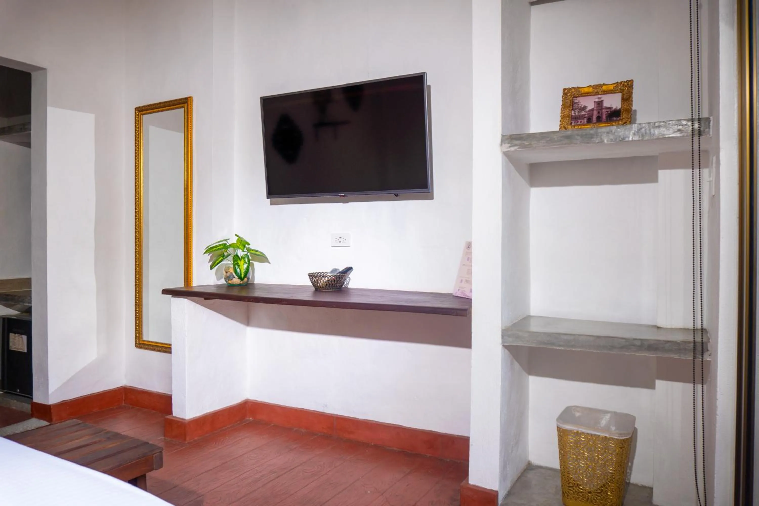 TV and multimedia, Bed in Honda Colonial Magdalena Resort