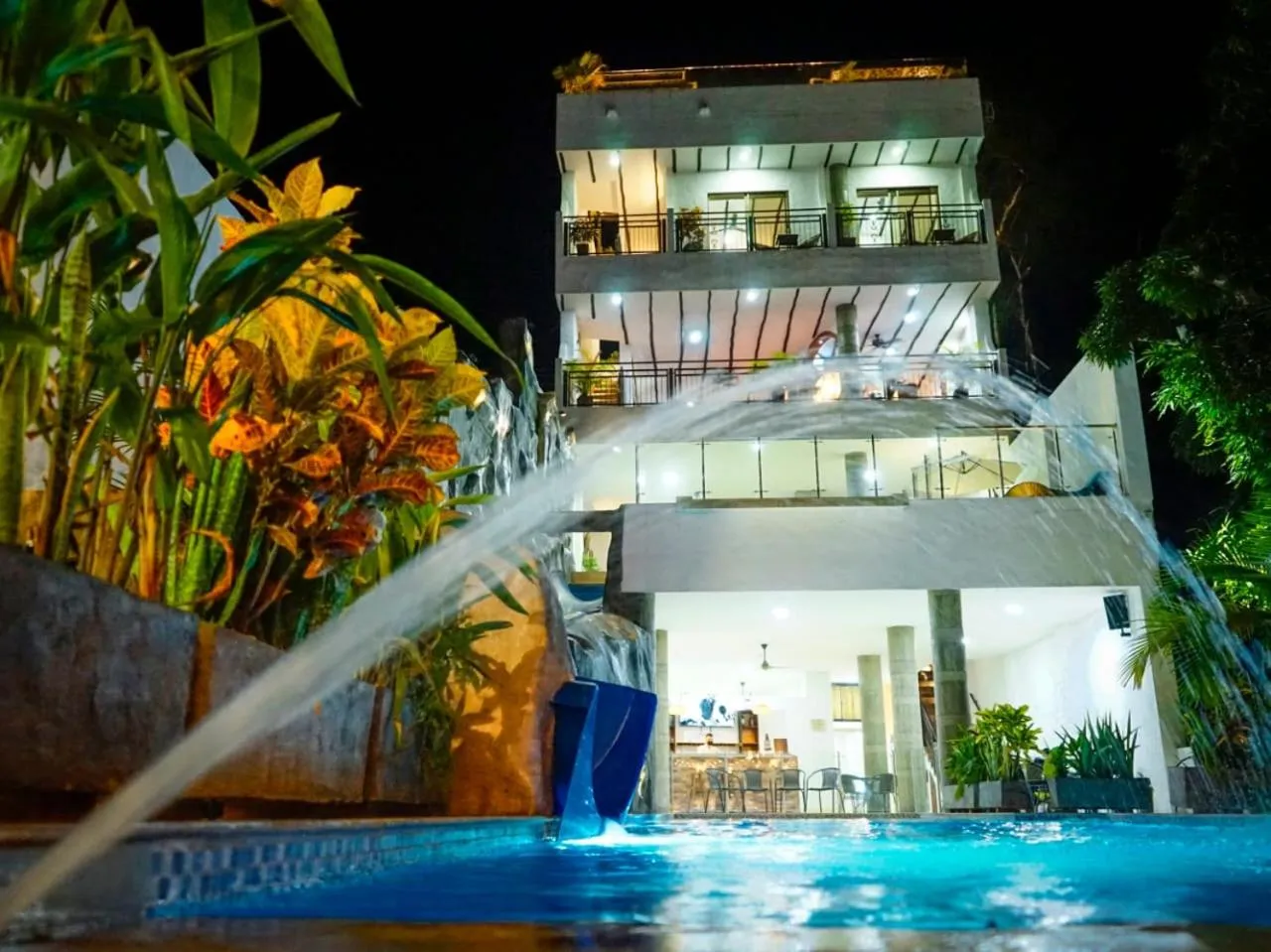 Swimming pool in Honda Colonial Magdalena Resort
