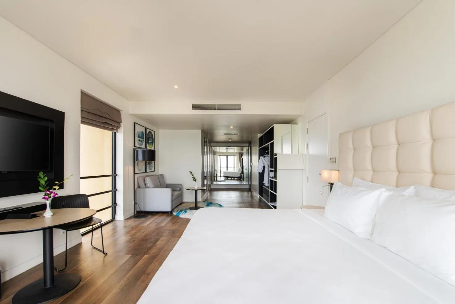 Photo of the whole room, Bed in Hotel Soleil Ha Long, Trademark Collection by Wyndham