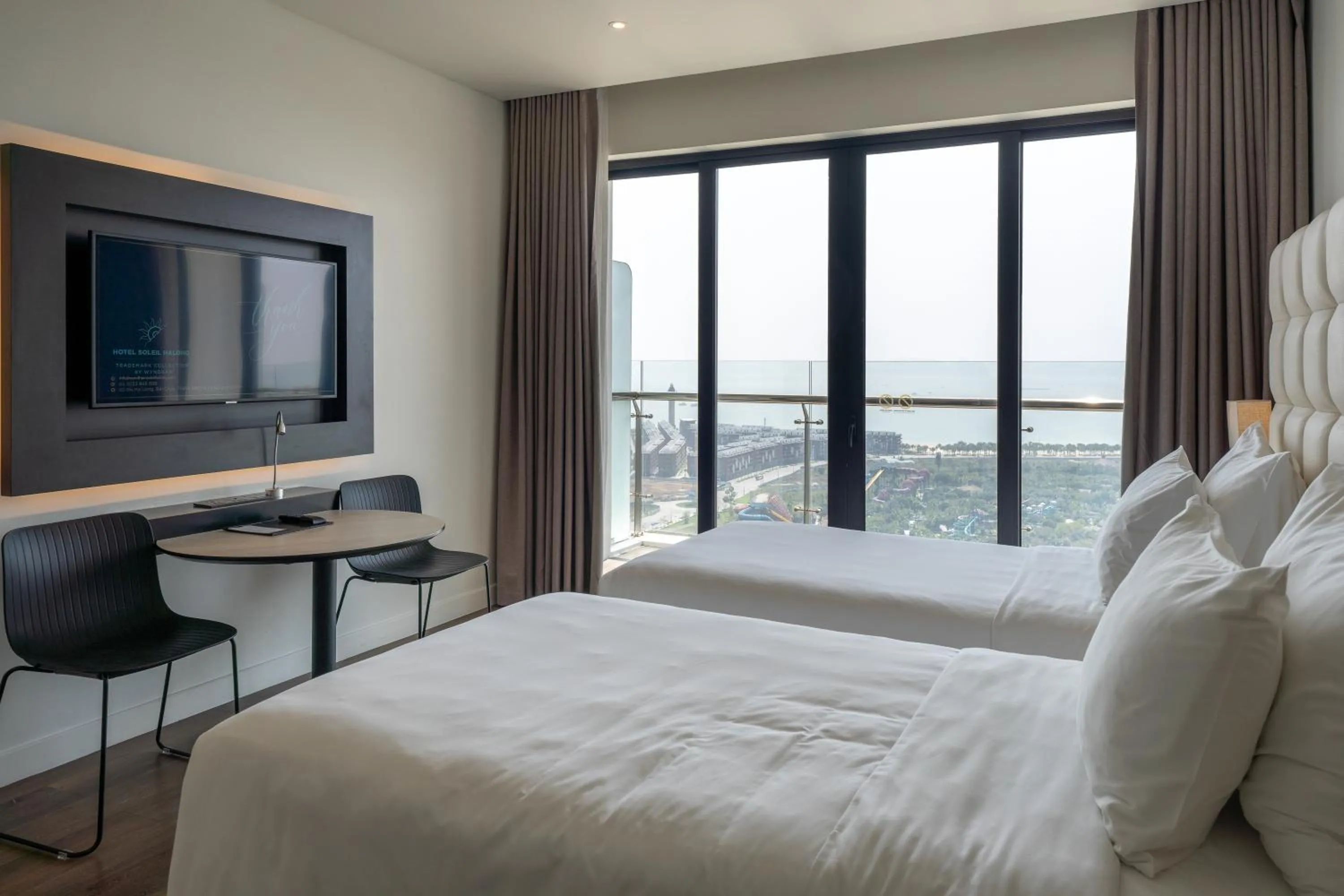 Bed in Hotel Soleil Ha Long, Trademark Collection by Wyndham