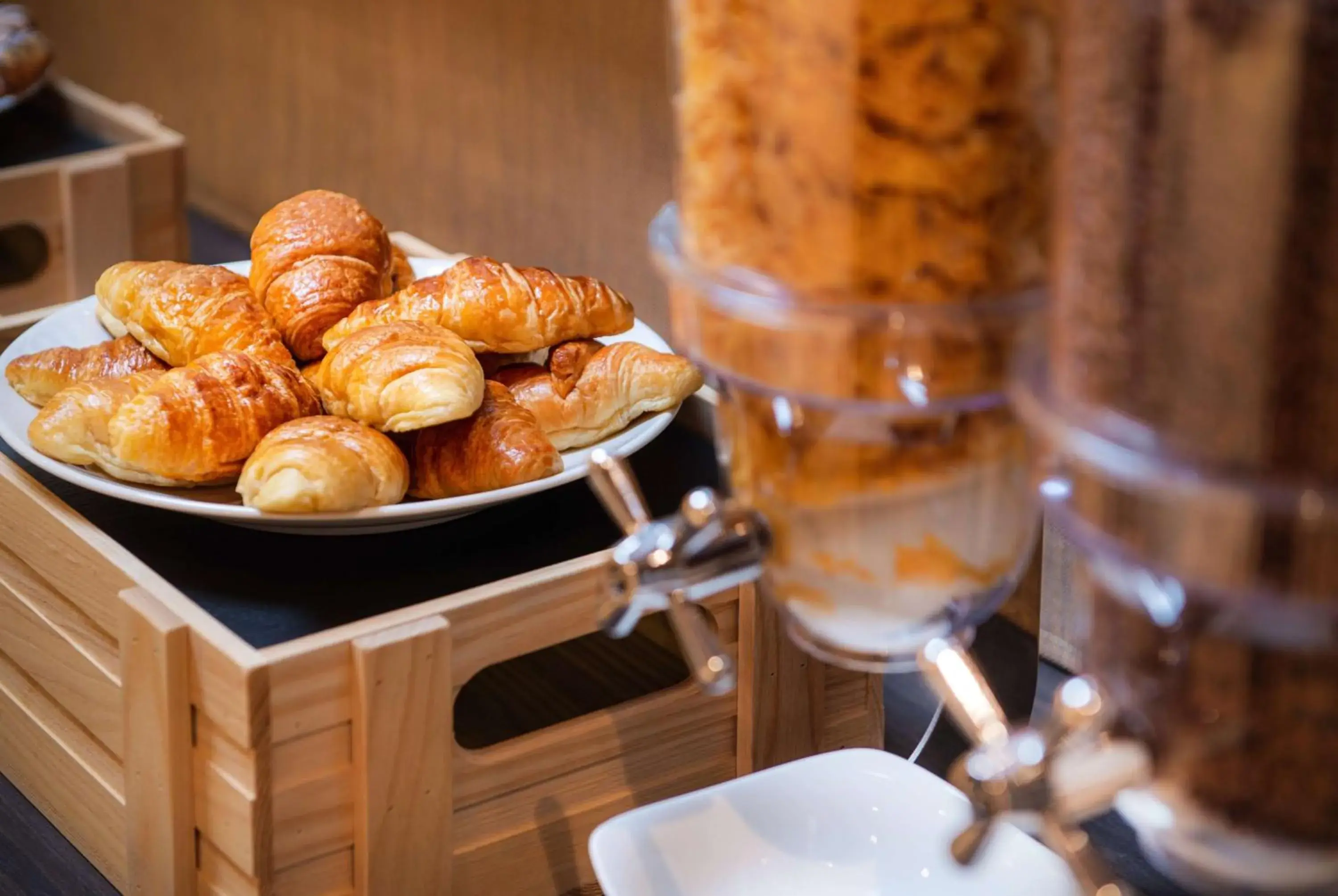 Restaurant/places to eat in Hotel Soleil Ha Long, Trademark Collection by Wyndham Restaurant/places to eat in Hotel Soleil Ha Long, Trademark Collection by Wyndham