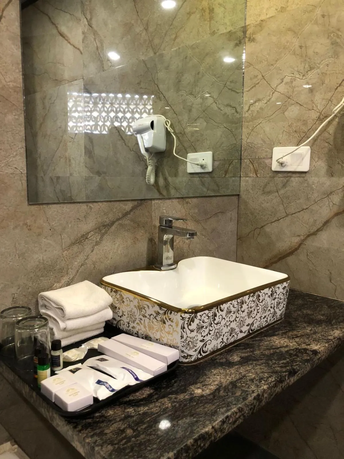 Shower in Bamboo Saa Mulberry Resort Pushkar