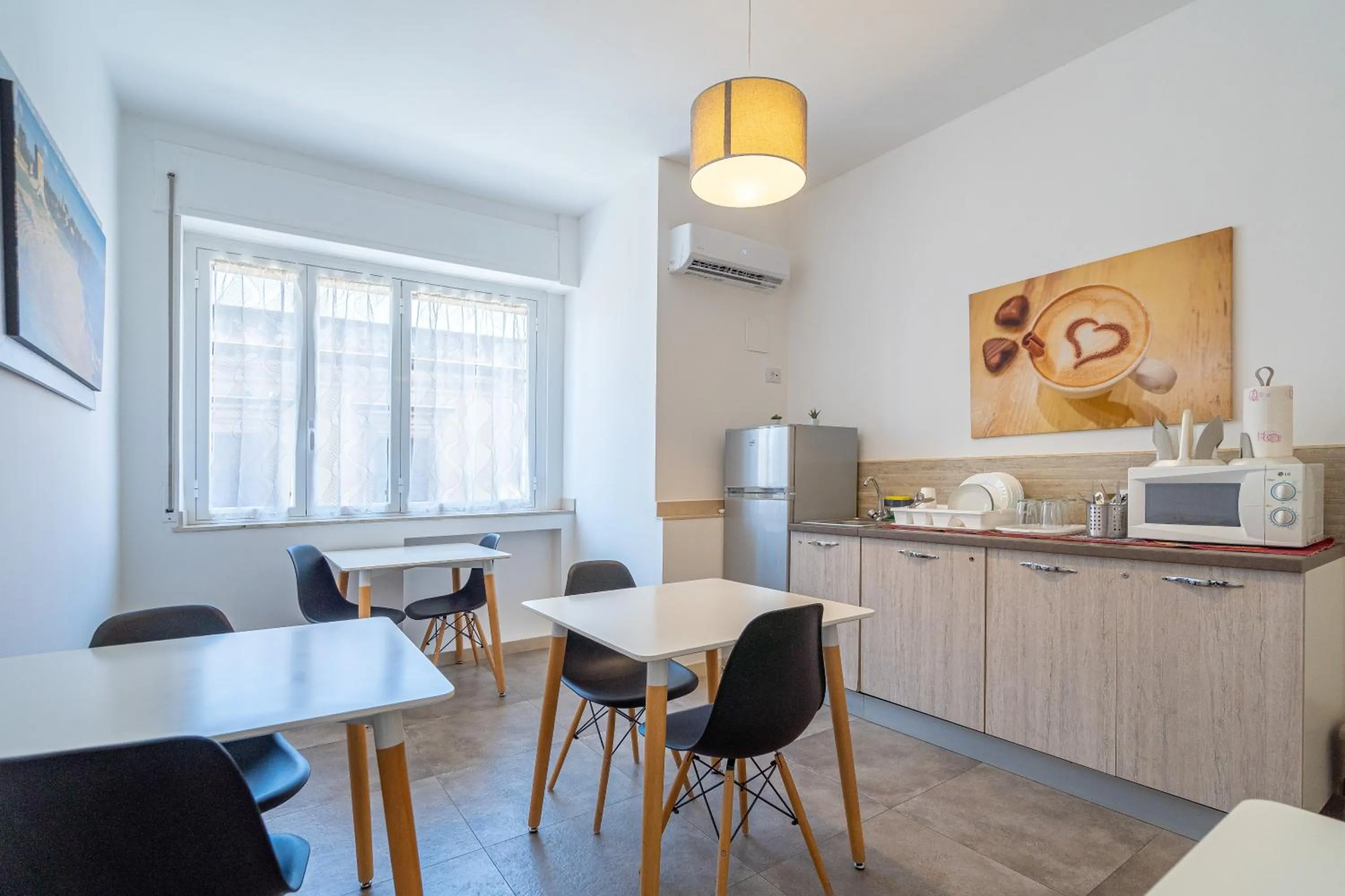 Communal lounge/ TV room in Agorà