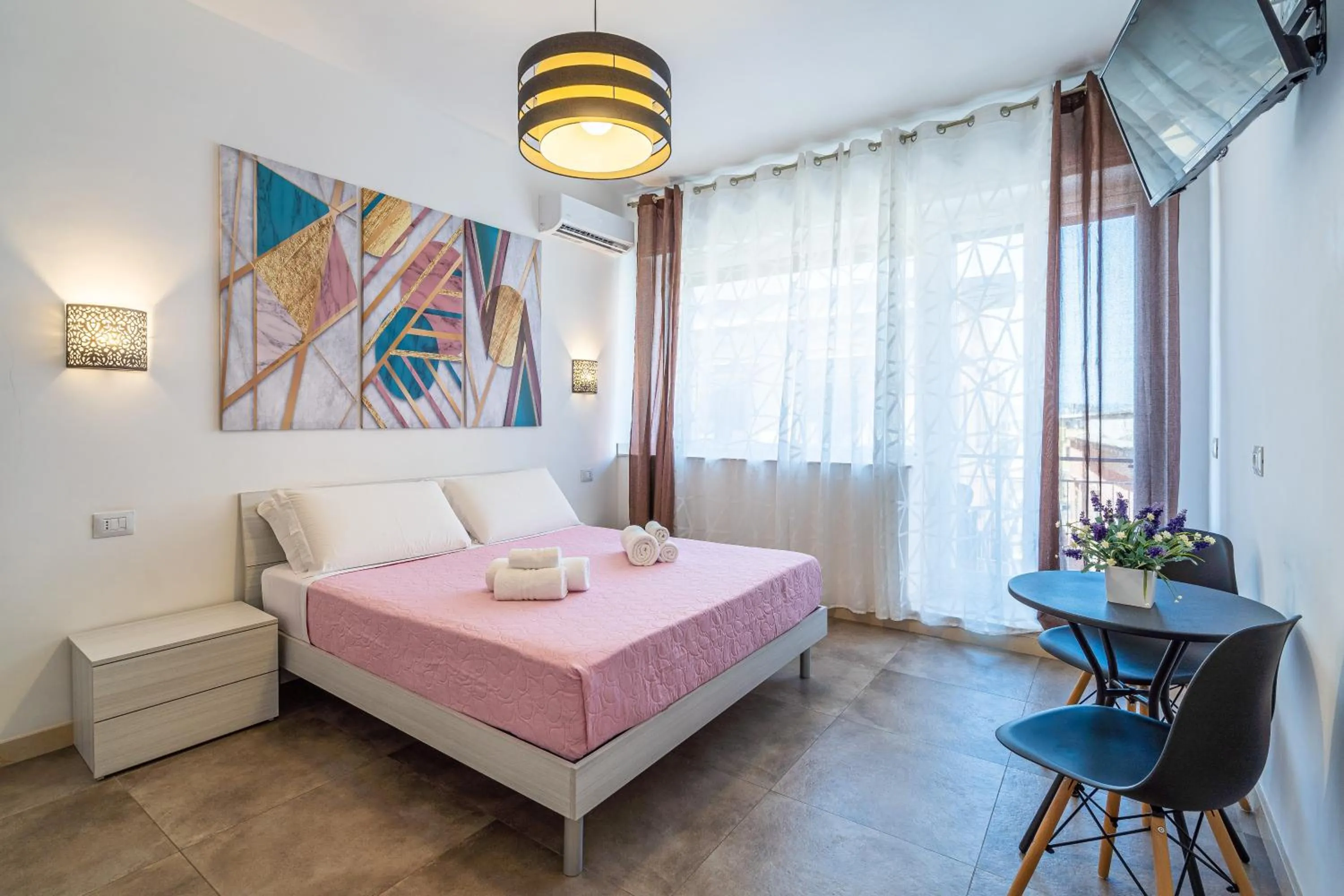 Photo of the whole room, Bed in Agorà