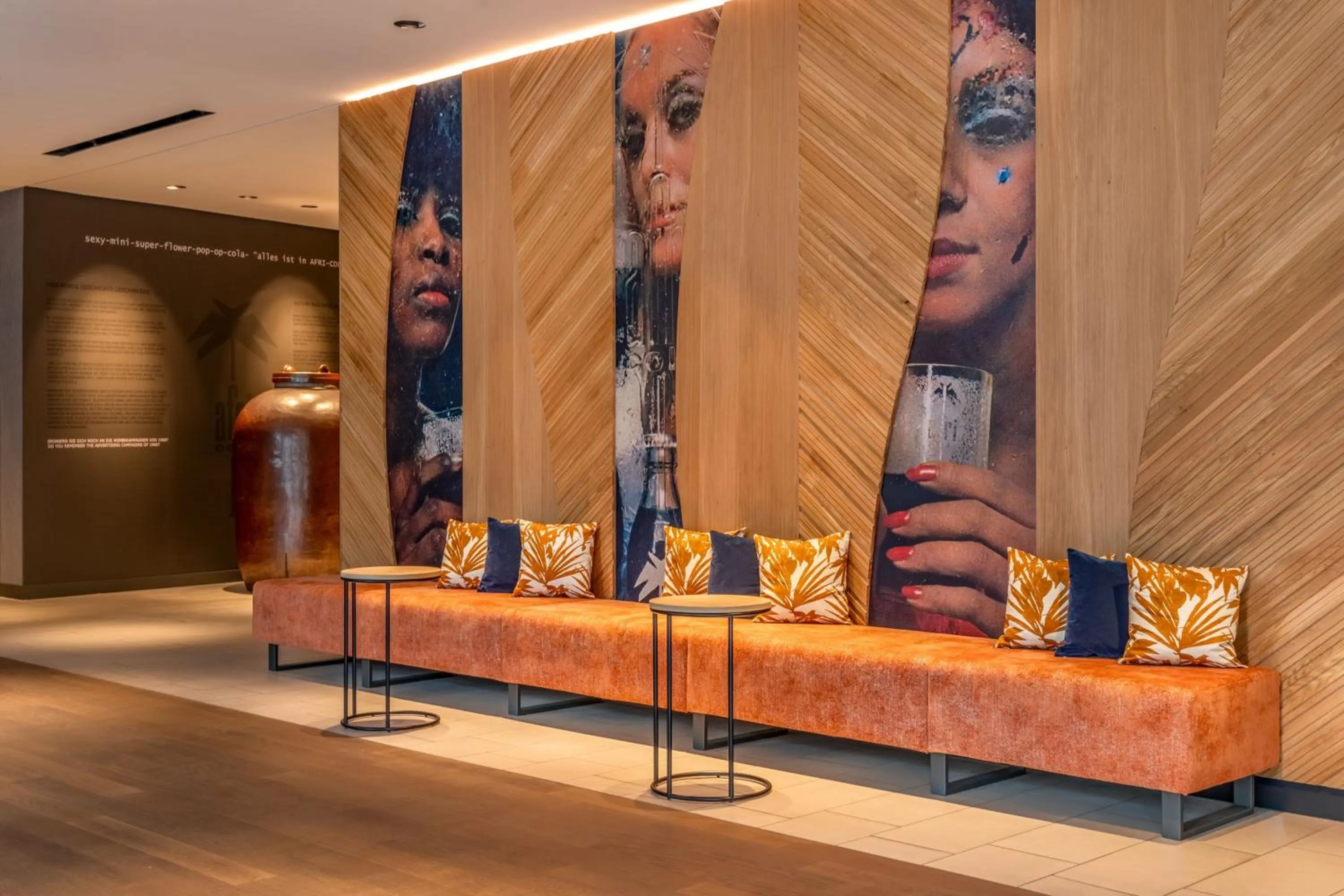 Lobby or reception in Courtyard by Marriott Cologne