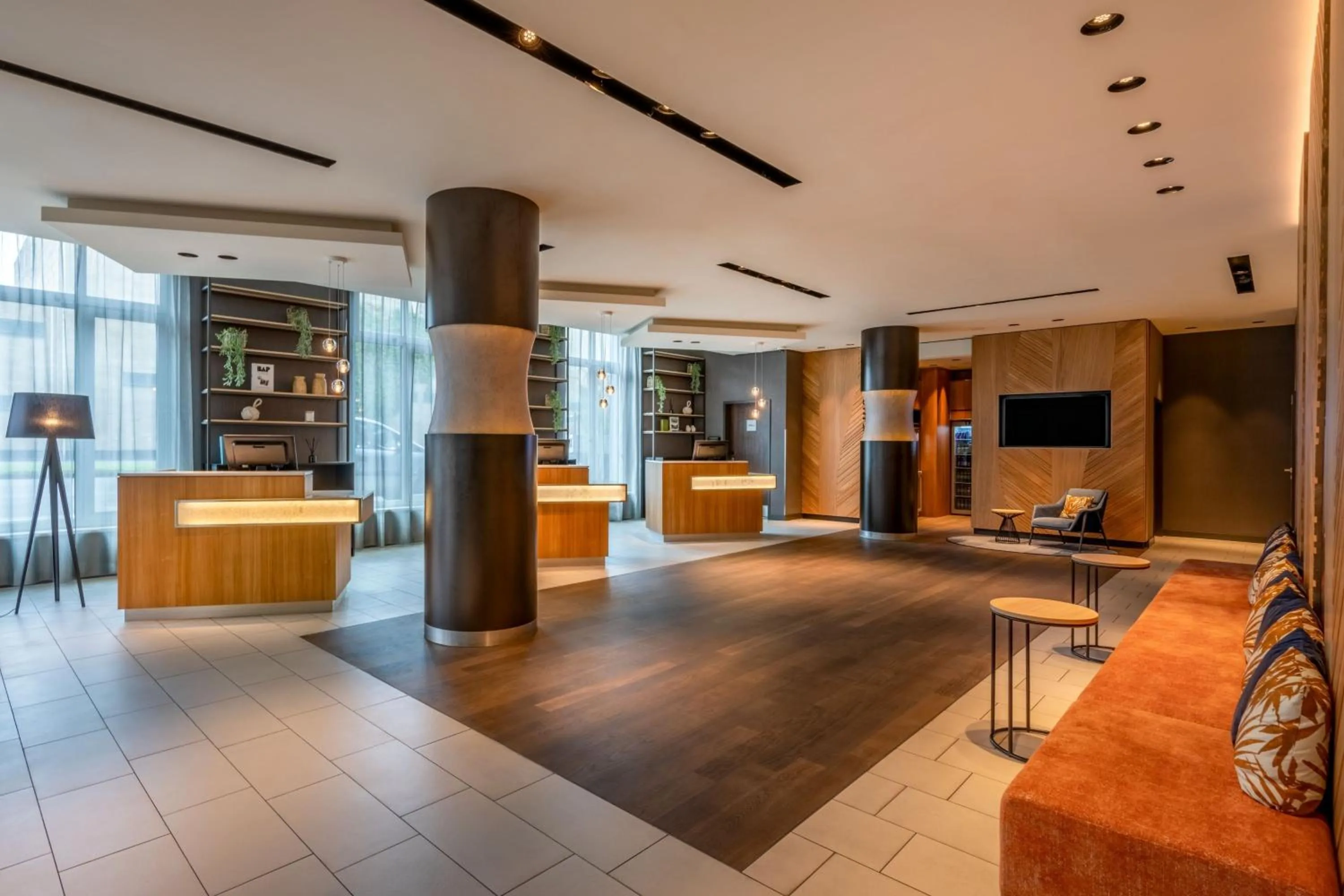 Lobby or reception in Courtyard by Marriott Cologne