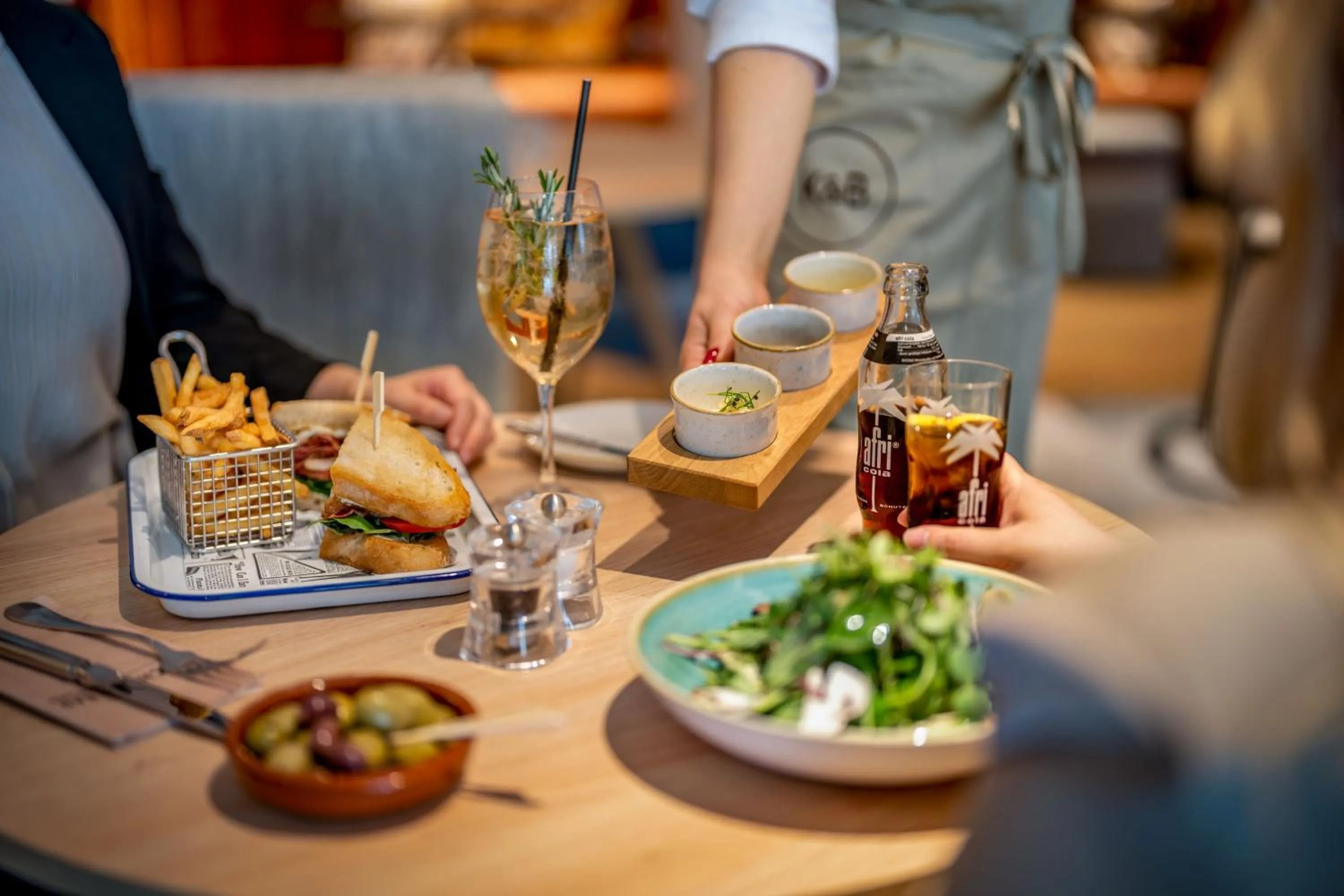 Restaurant/places to eat in Courtyard by Marriott Cologne