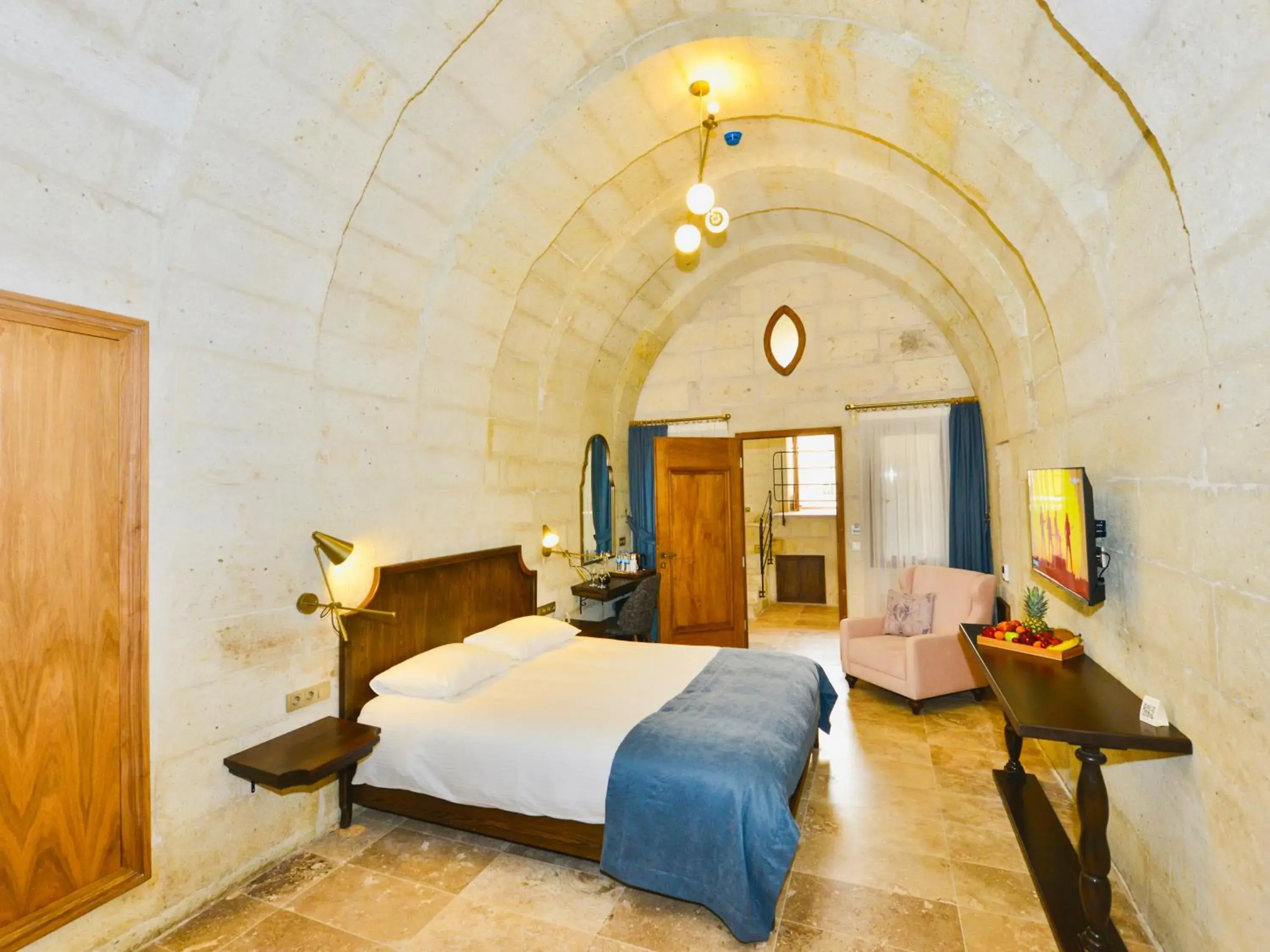 Deluxe Queen Room in Evanthia Cave Suites - Special Class Deluxe Queen Room in Evanthia Cave Suites - Special Class