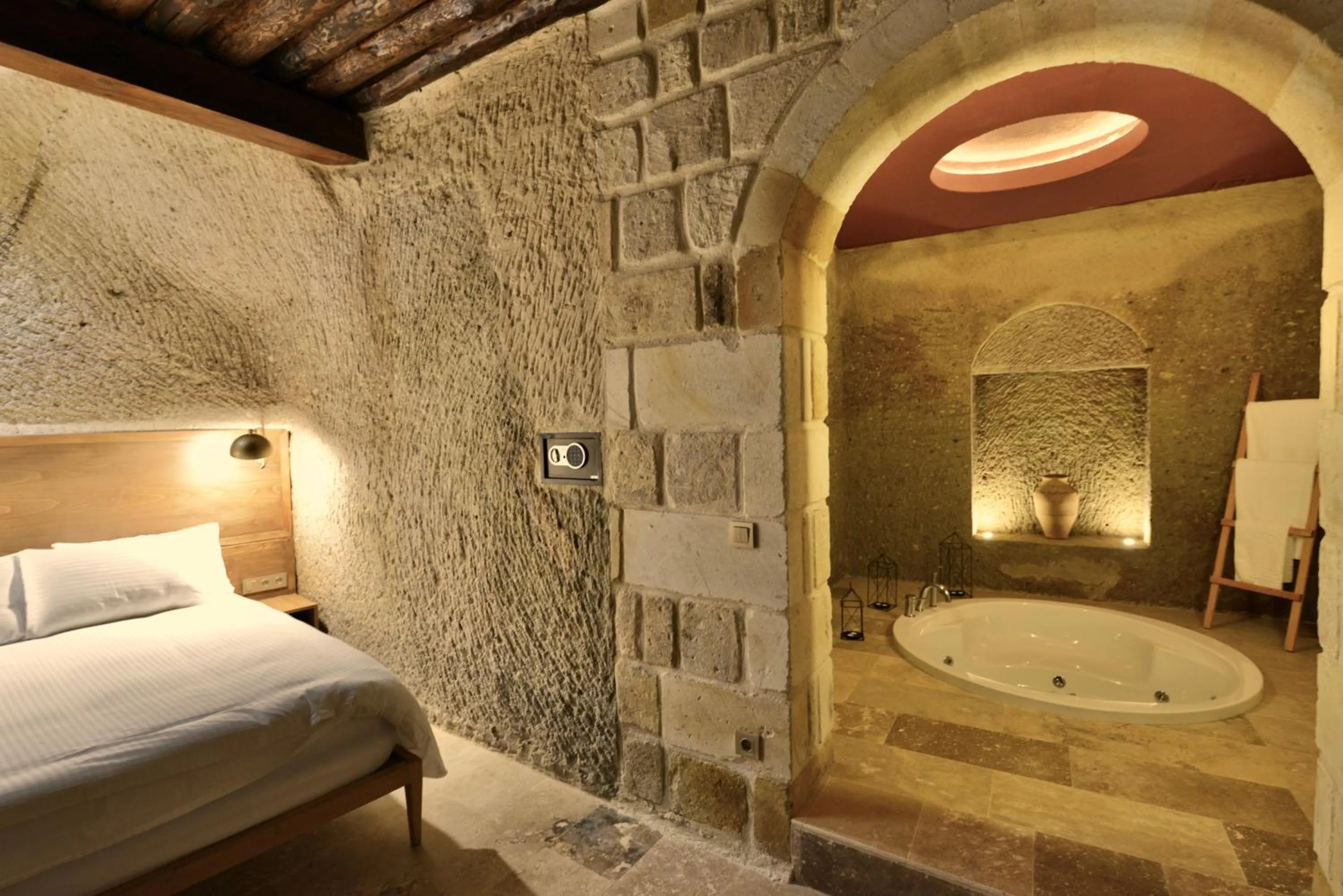Superior Suite in Evanthia Cave Suites