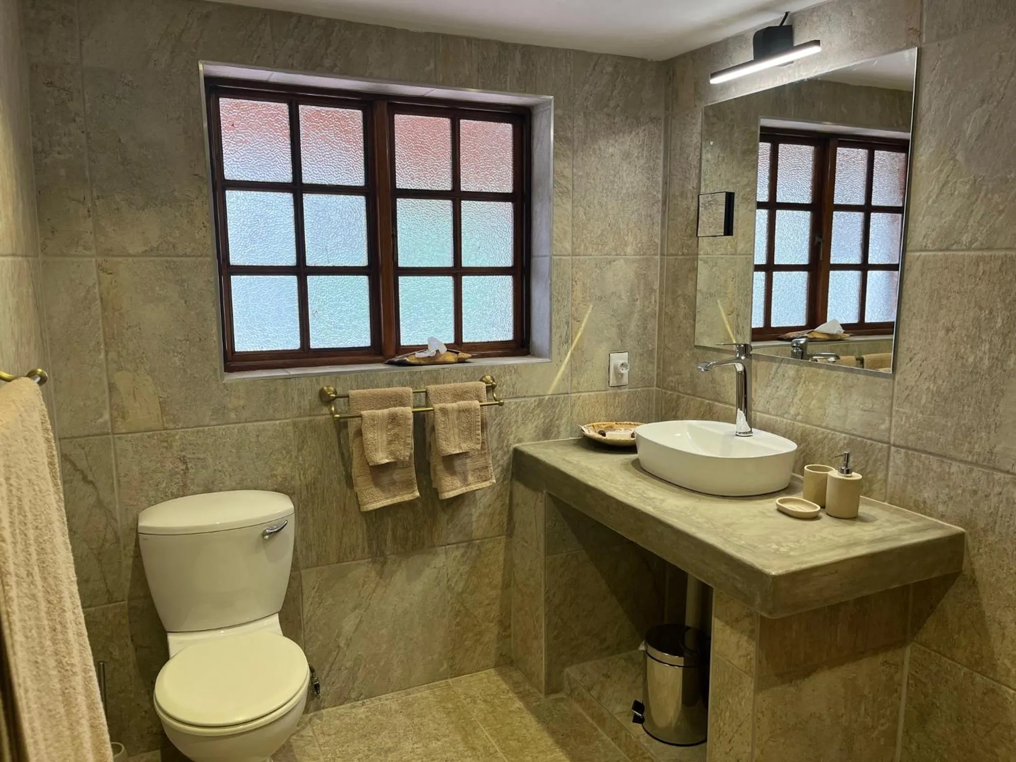 Toilet in MILIMA Big 5 Safari Lodge