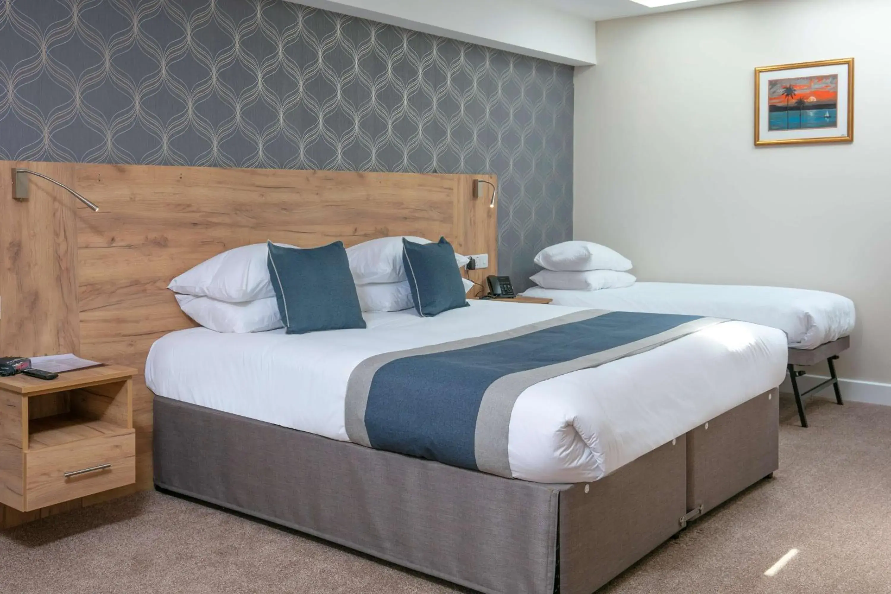 Bedroom, Bed in Best Western Northfields Ealing Hotel Bedroom, Bed in Best Western Northfields Ealing Hotel