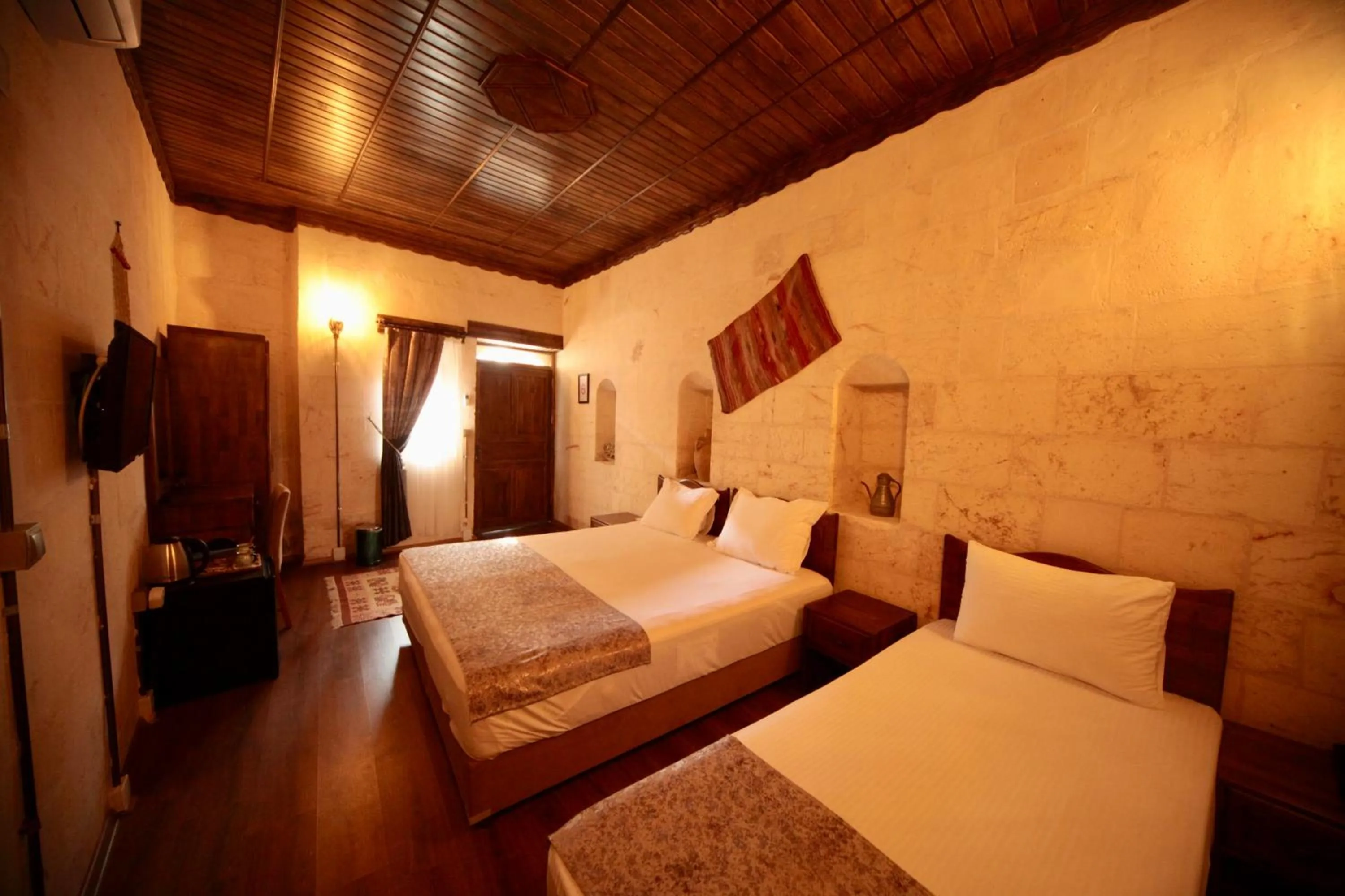 Bed in Kaliruha Hotel