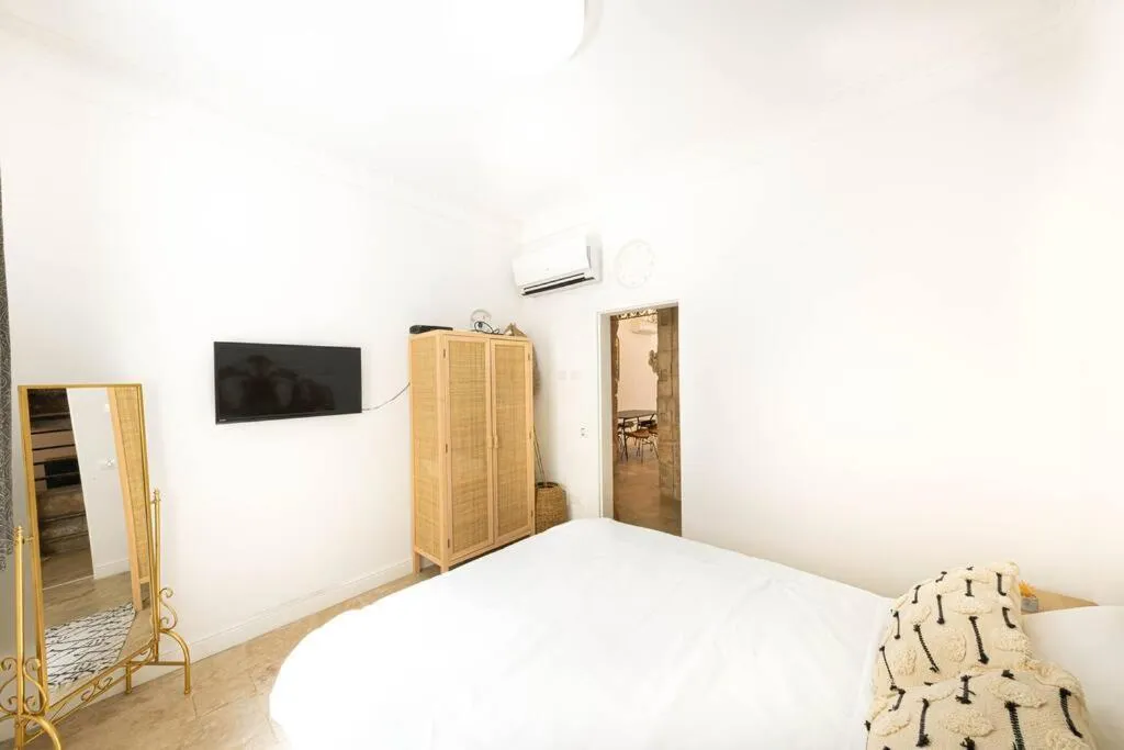 Bedroom in Tish Hotel