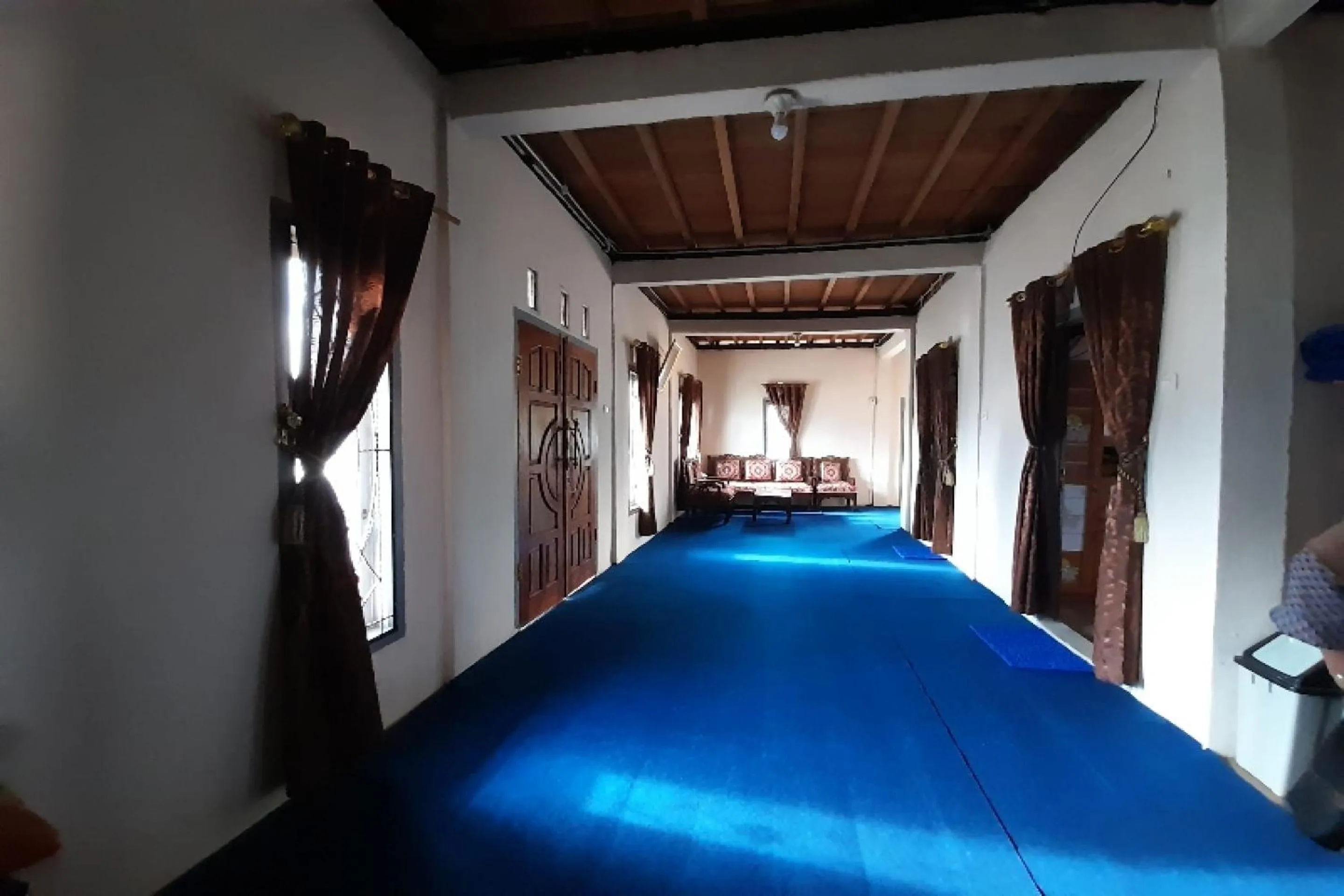 Lobby or reception, Bed in OYO HOMES 91248 Desa Wisata Banding Agung Danau Ranau
