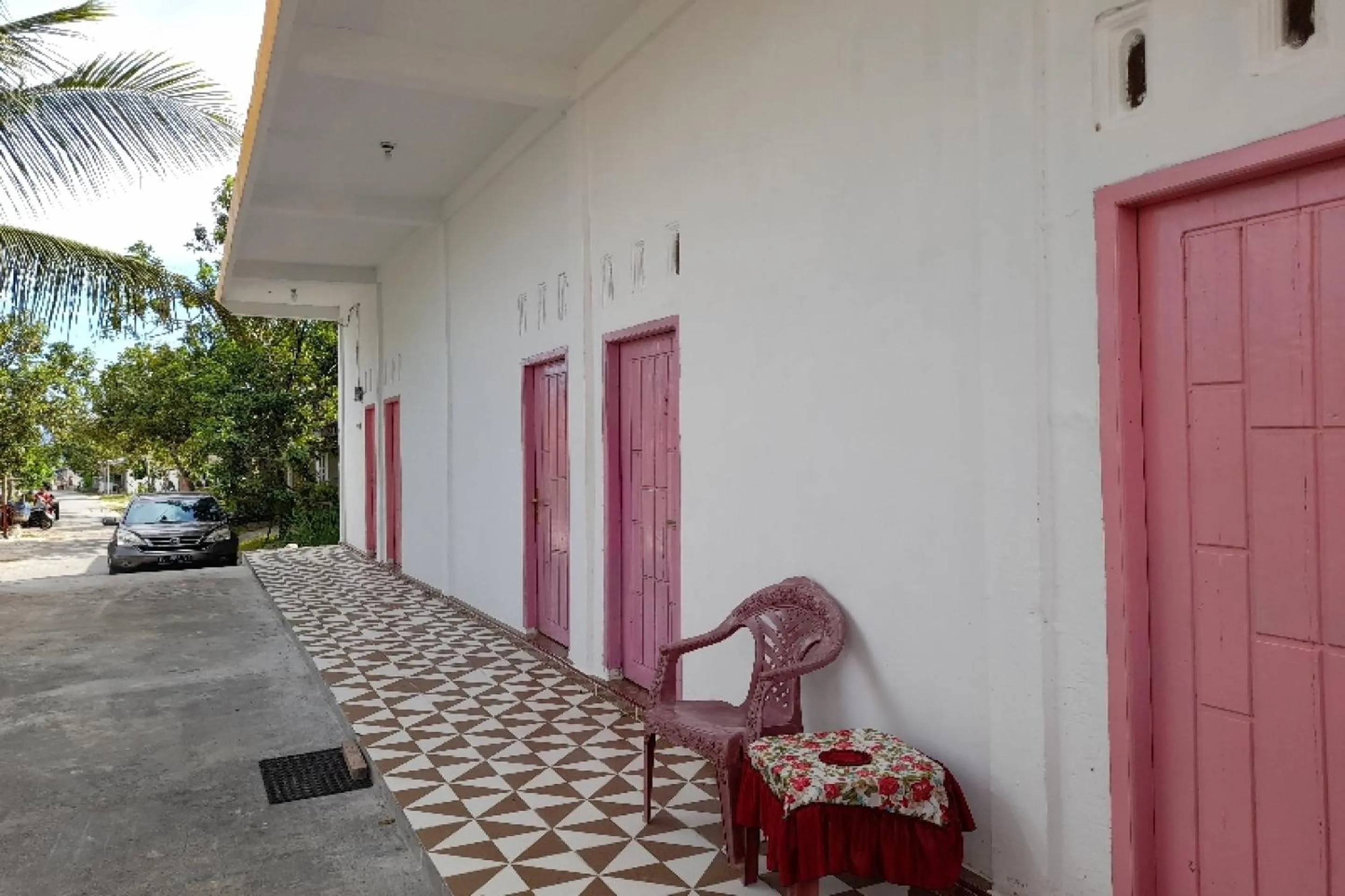 Facade/entrance in OYO HOMES 91248 Desa Wisata Banding Agung Danau Ranau