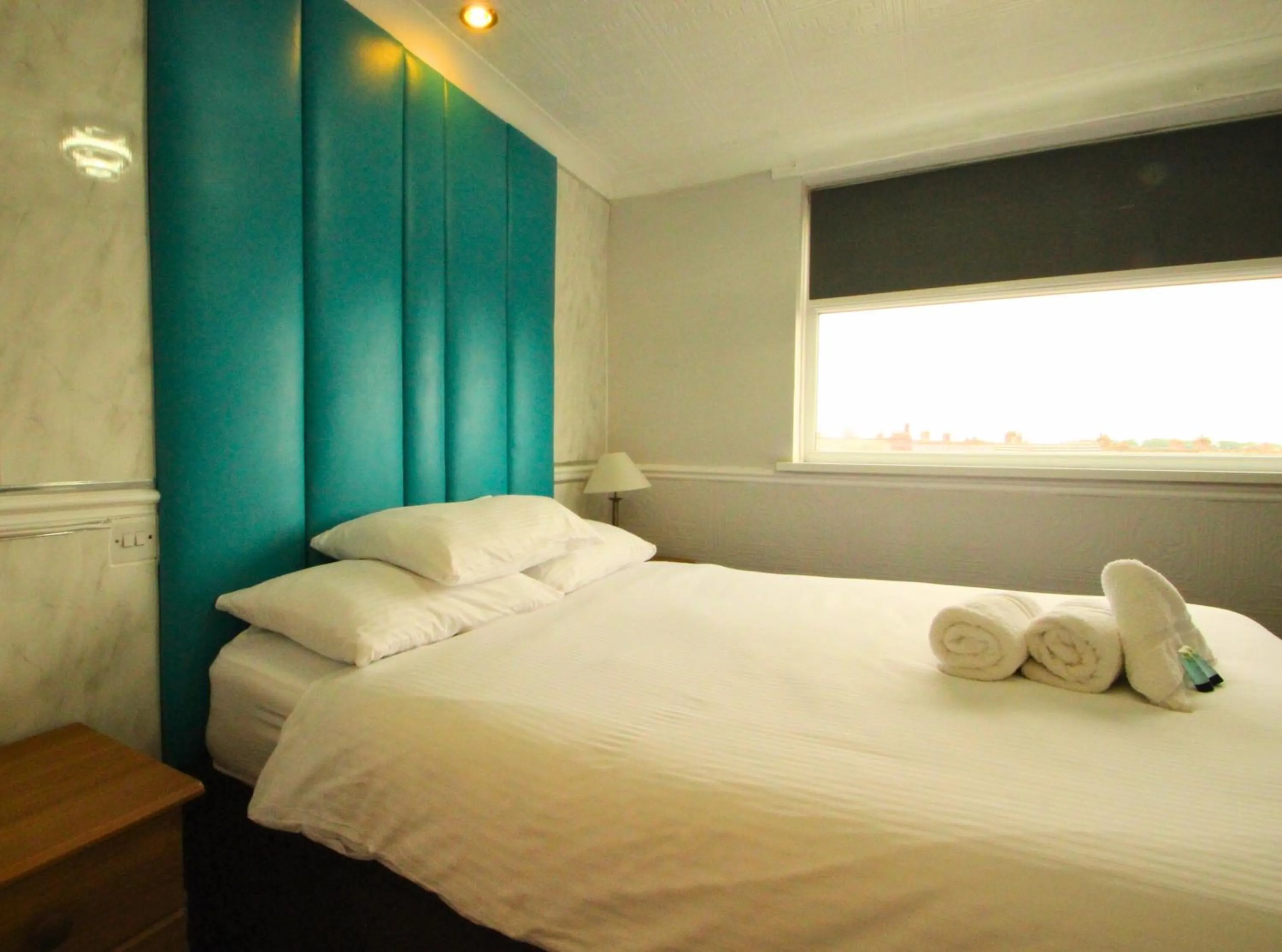 Bed in OYO Abbey Lodge Hotel