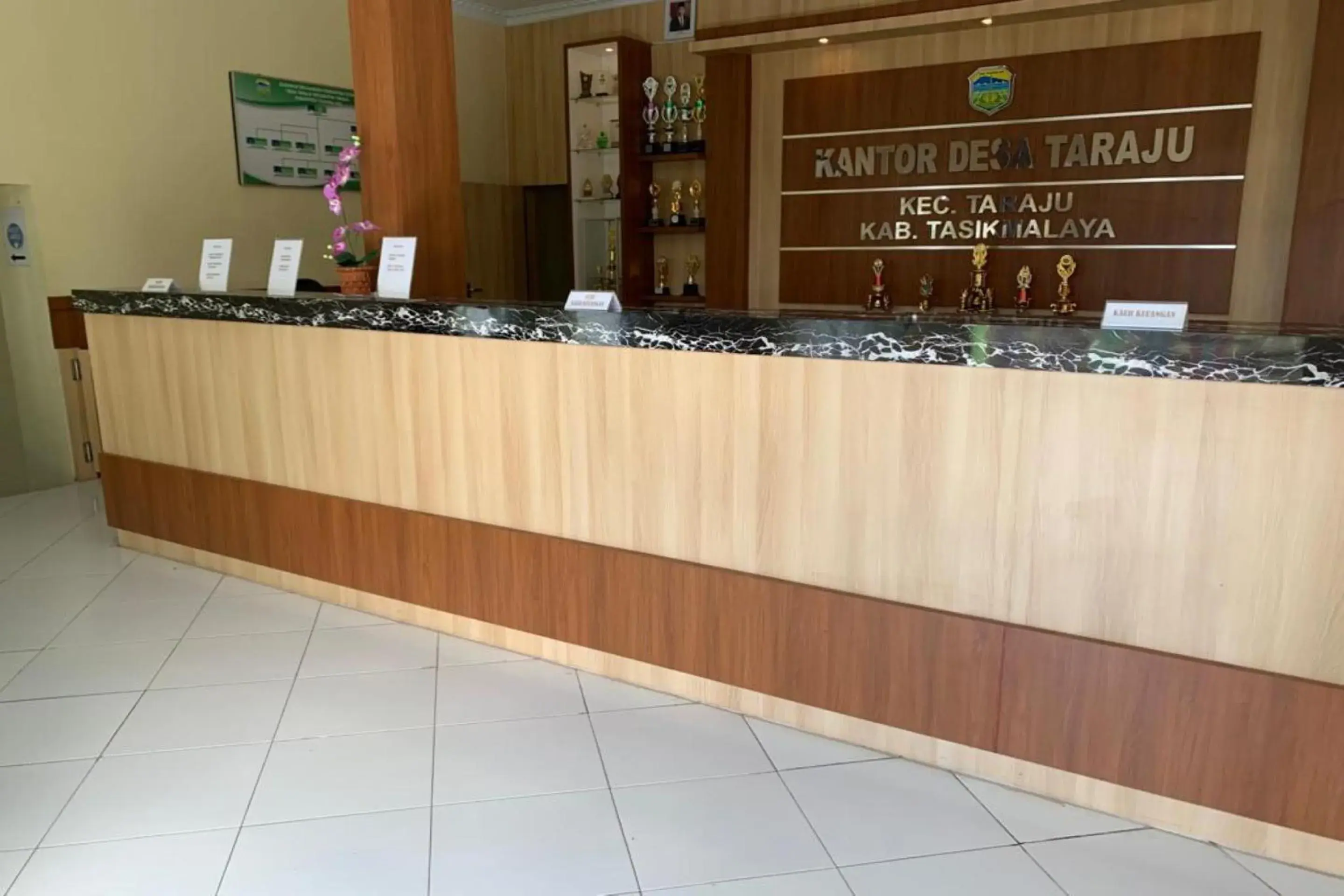 Lobby or reception in Hotel O Desa Wisata TarajuNearGunung Panggung Lobby or reception in Hotel O Desa Wisata TarajuNearGunung Panggung