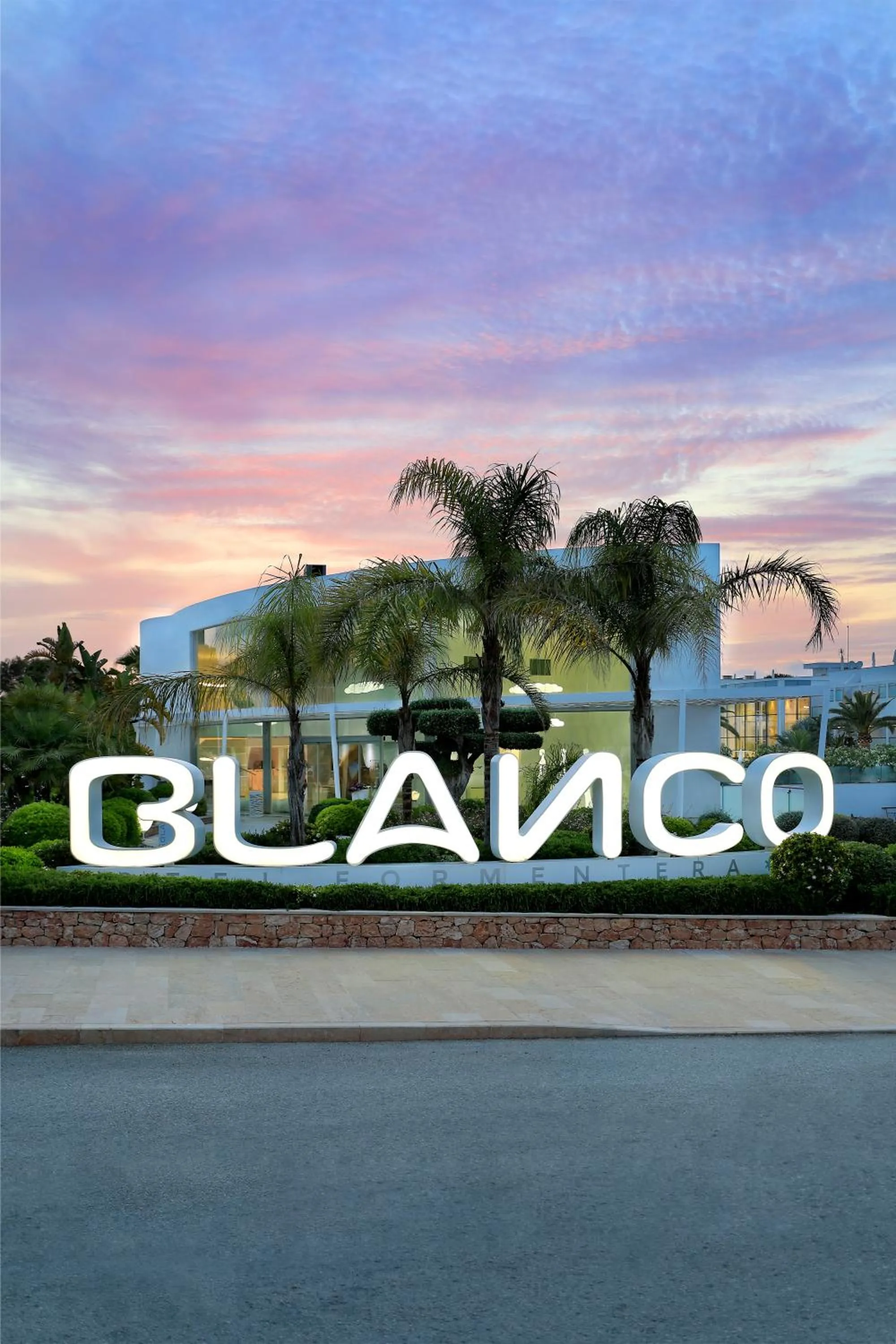Property building in Blanco Hotel Formentera