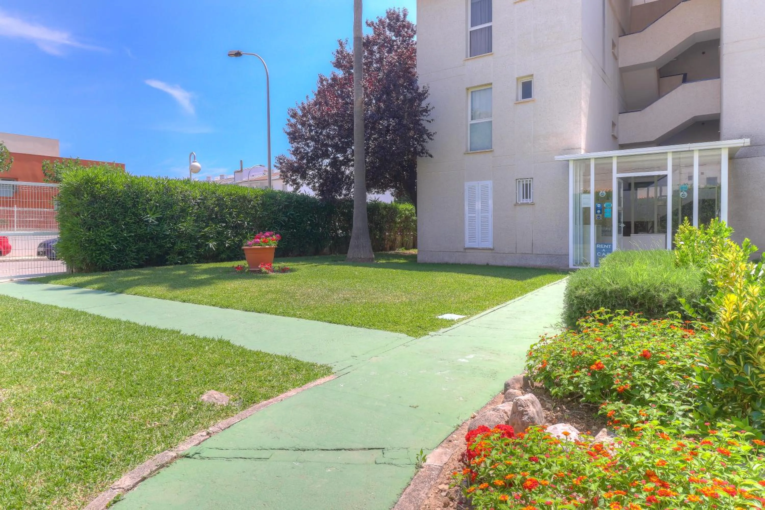 Property building in Apartamentos Llevant
