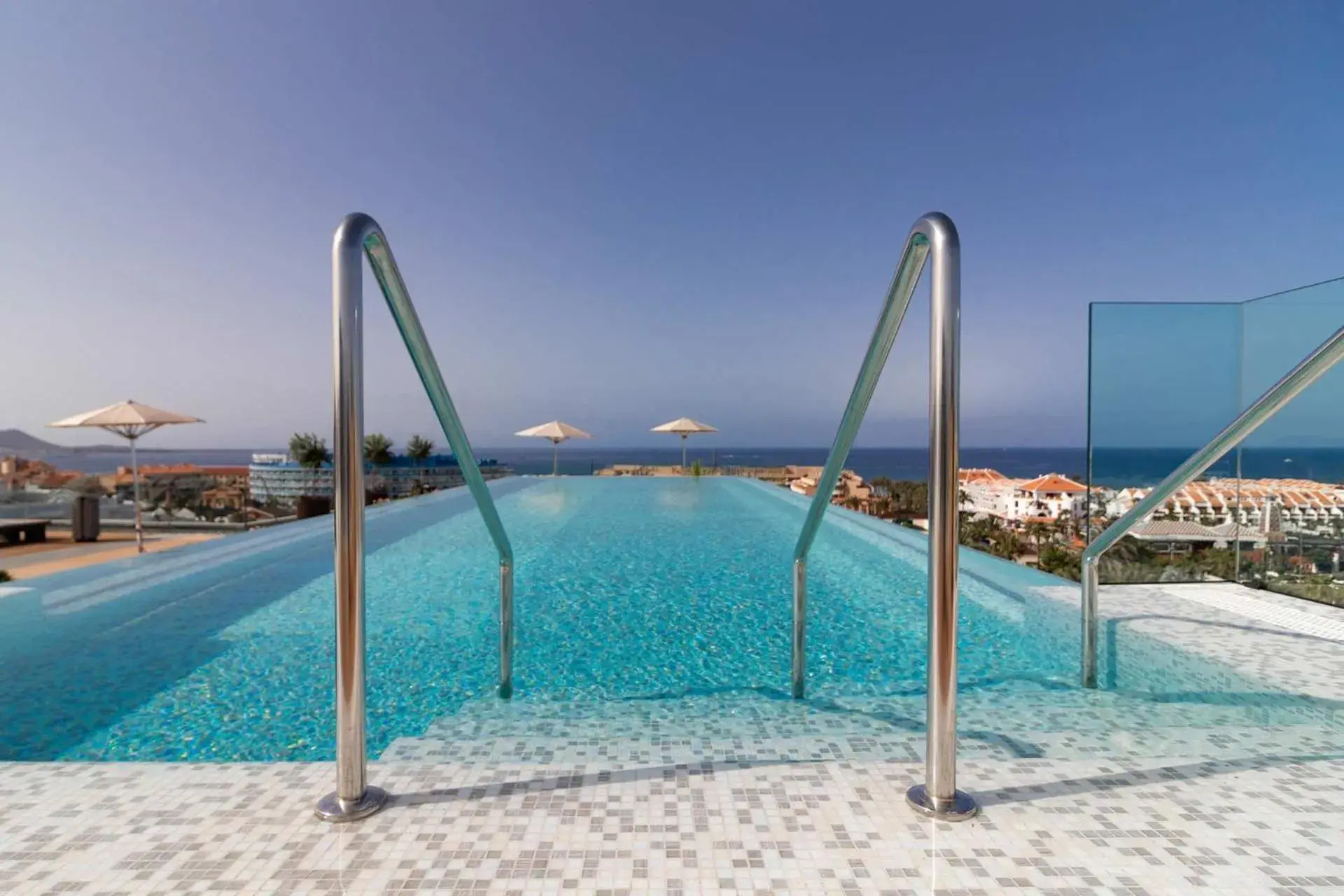 Swimming pool in Spring Hotel Vulcano Swimming pool in Spring Hotel Vulcano