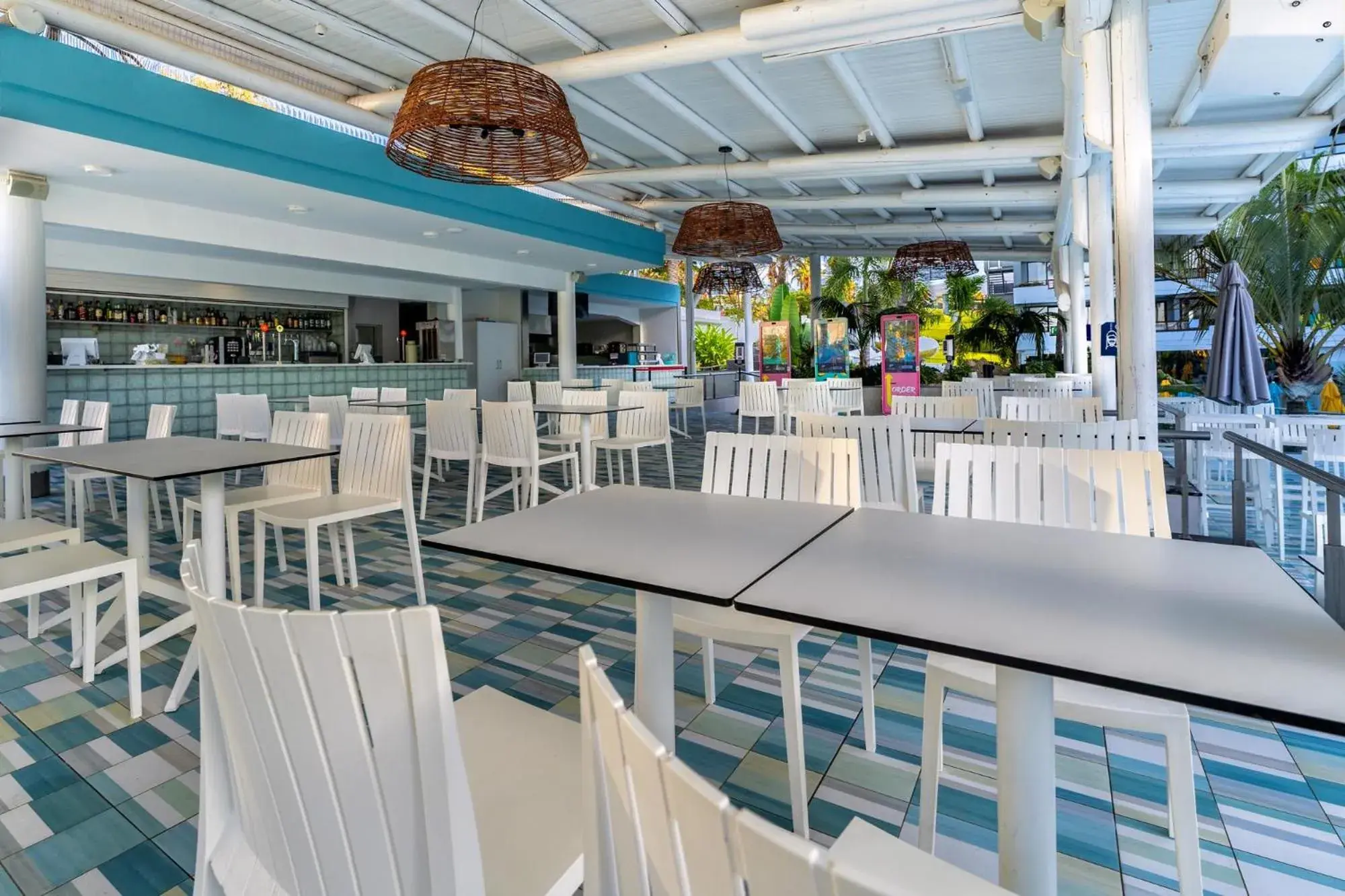 Restaurant/places to eat in Spring Hotel Bitácora Restaurant/places to eat in Spring Hotel Bitácora