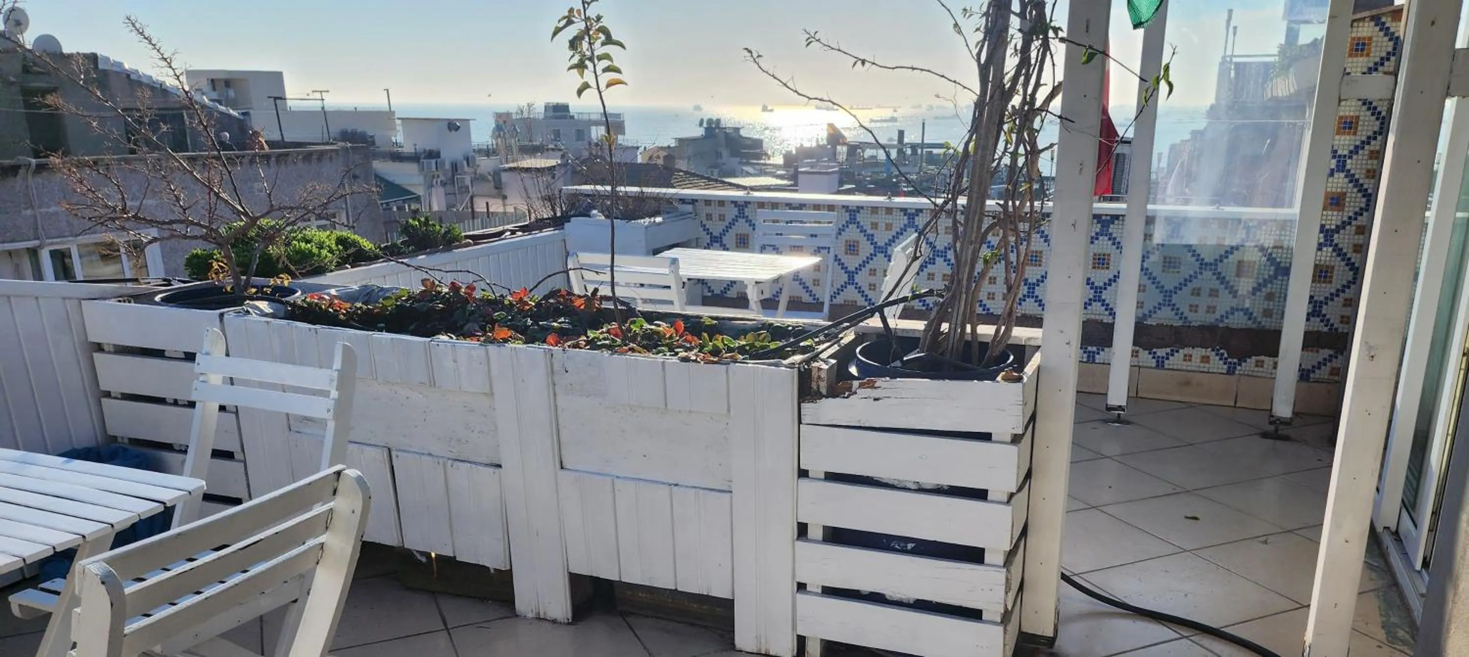 Balcony/Terrace in Istanbul Holiday Hotel