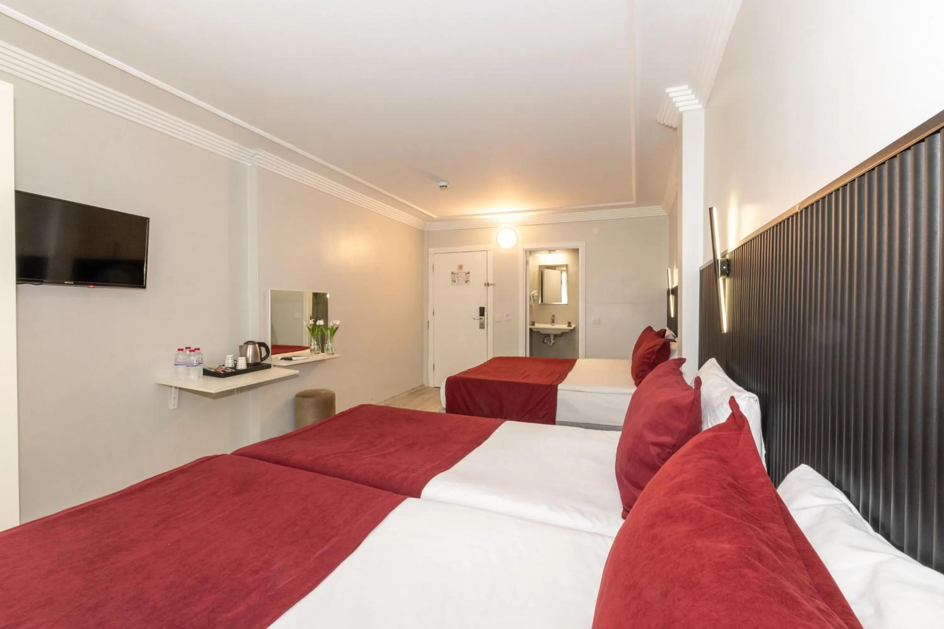 Bed in Istanbul Holiday Hotel