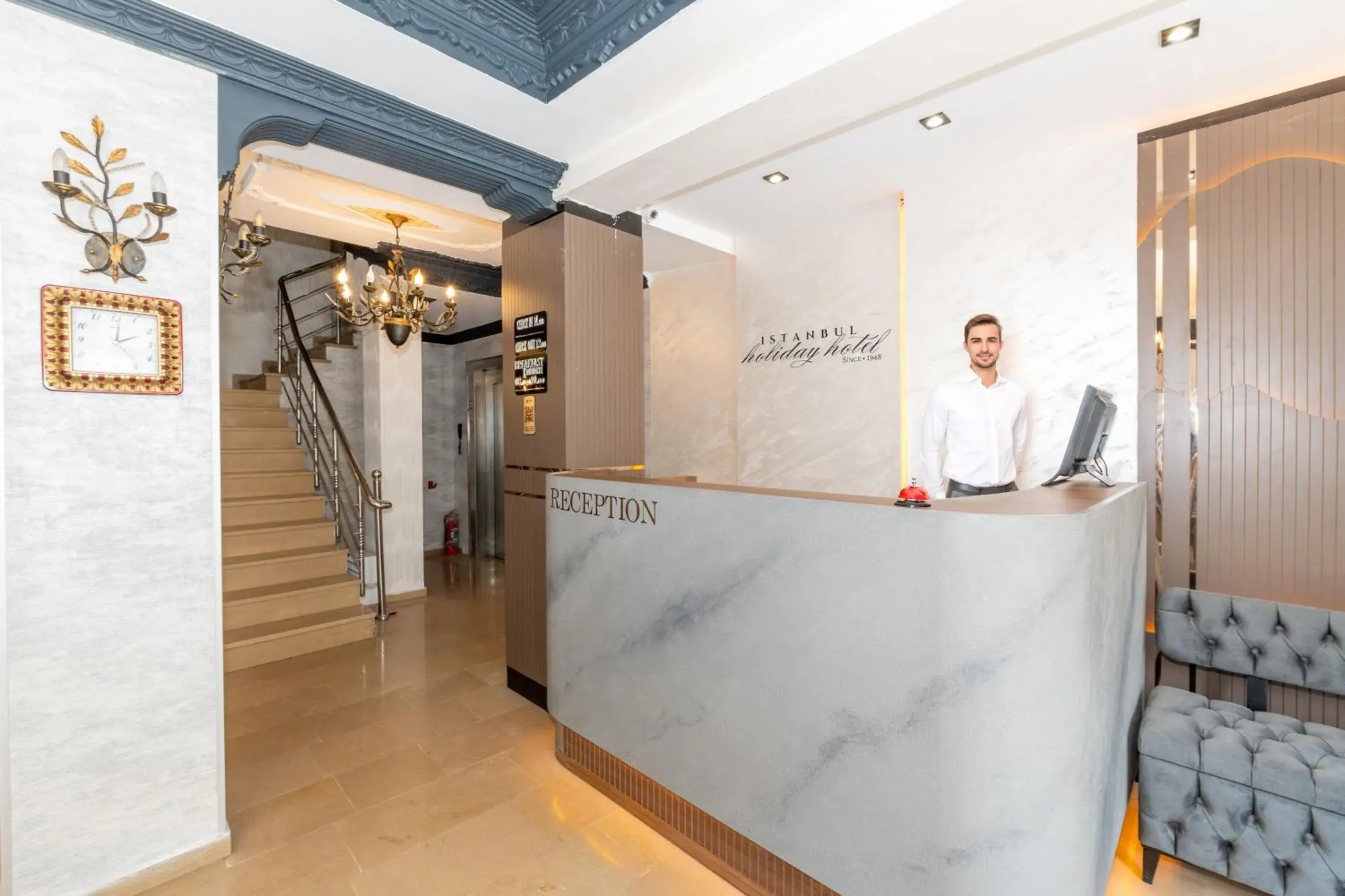 Lobby or reception in Istanbul Holiday Hotel Lobby or reception in Istanbul Holiday Hotel