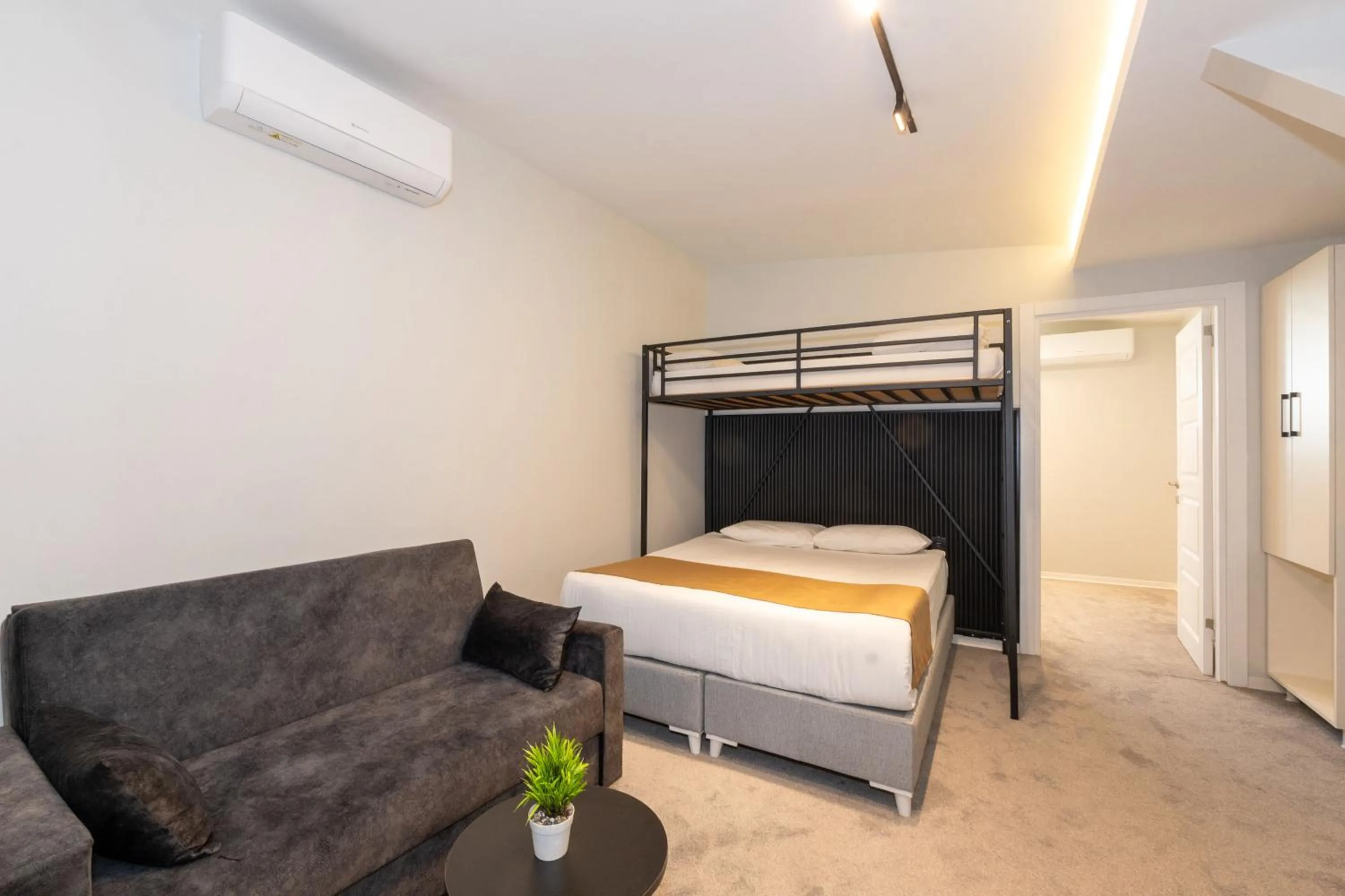 air conditioner, Bed in Istanbul Holiday Hotel
