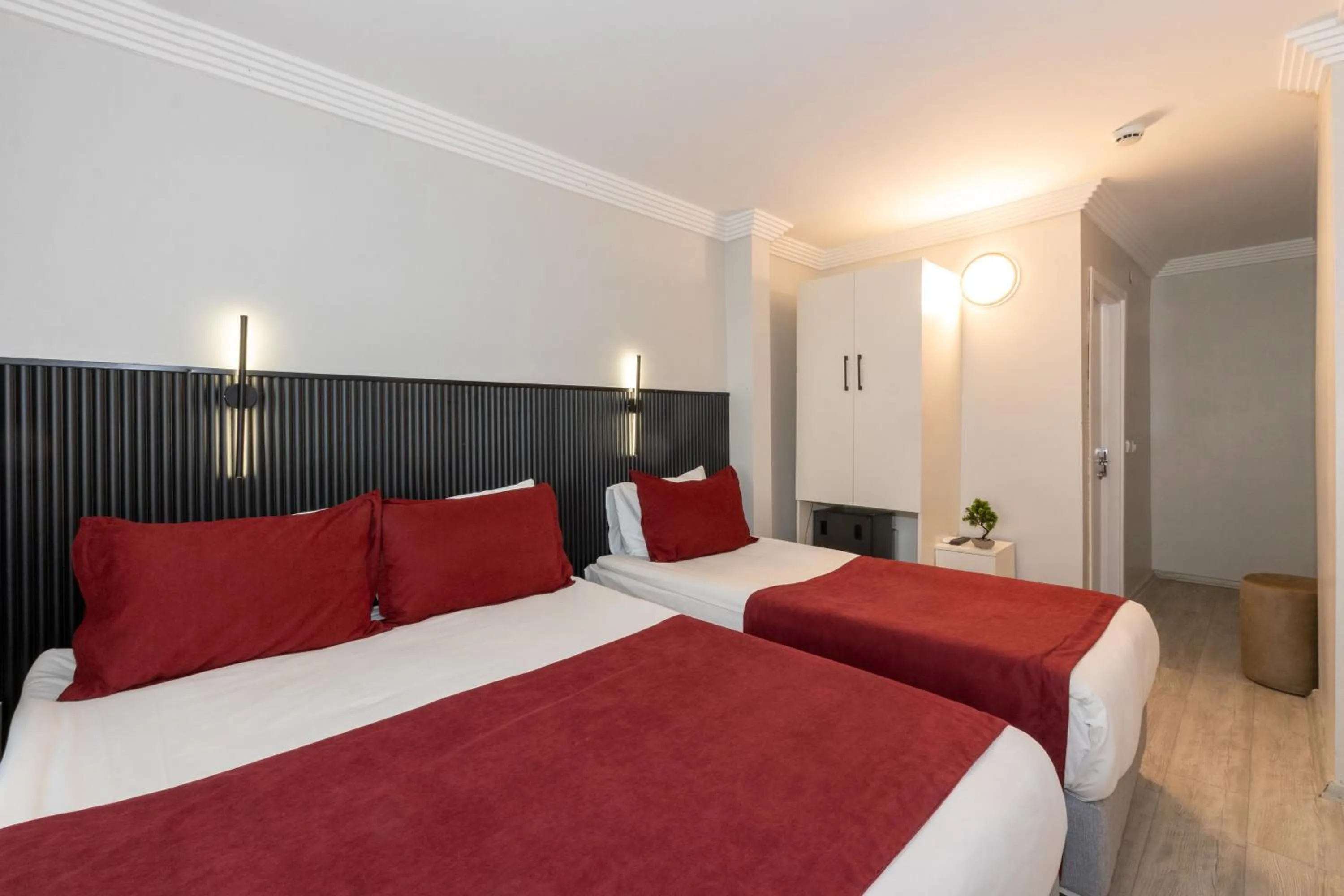 Bed in Istanbul Holiday Hotel