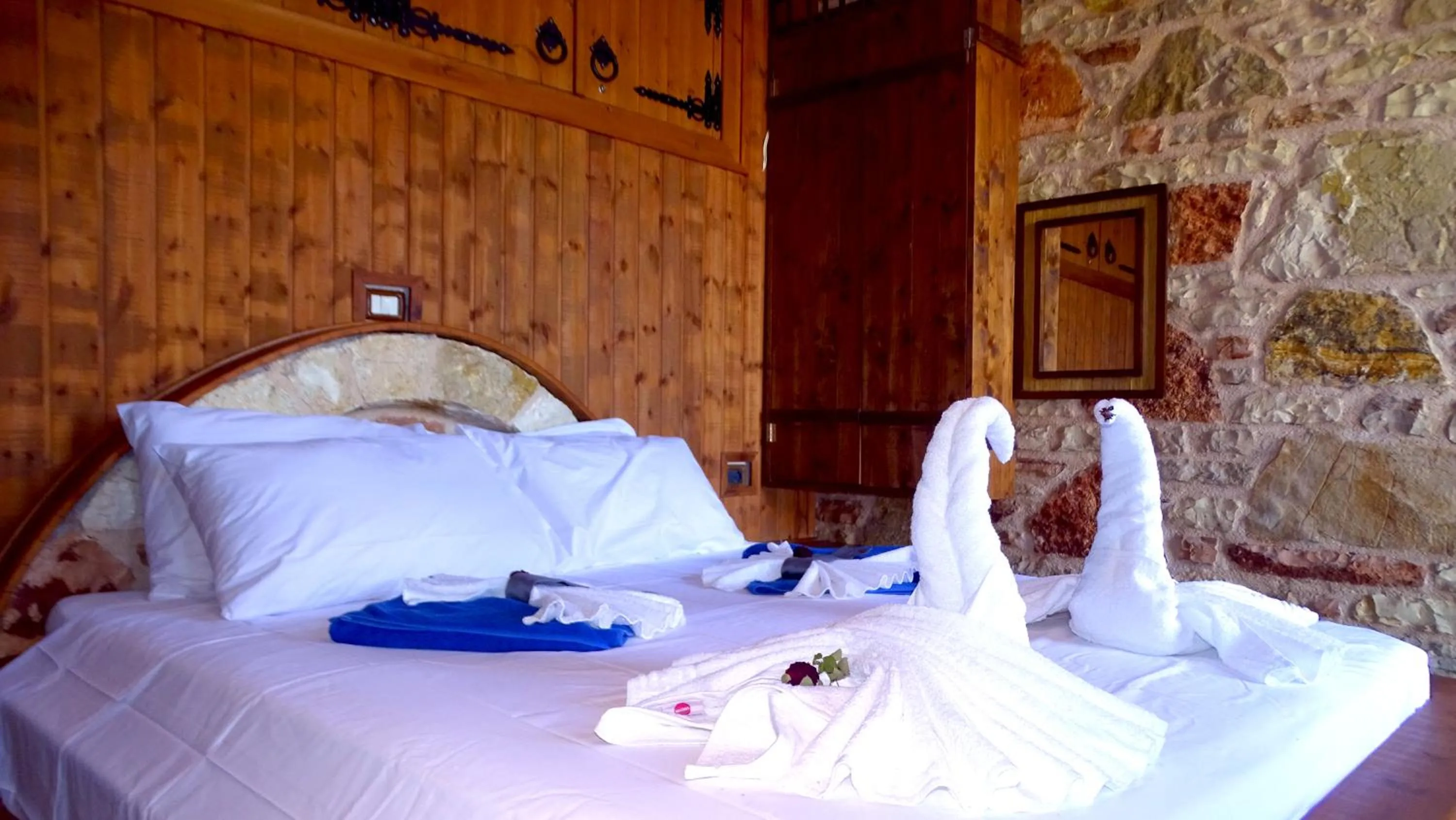 Bed in Limni Resort