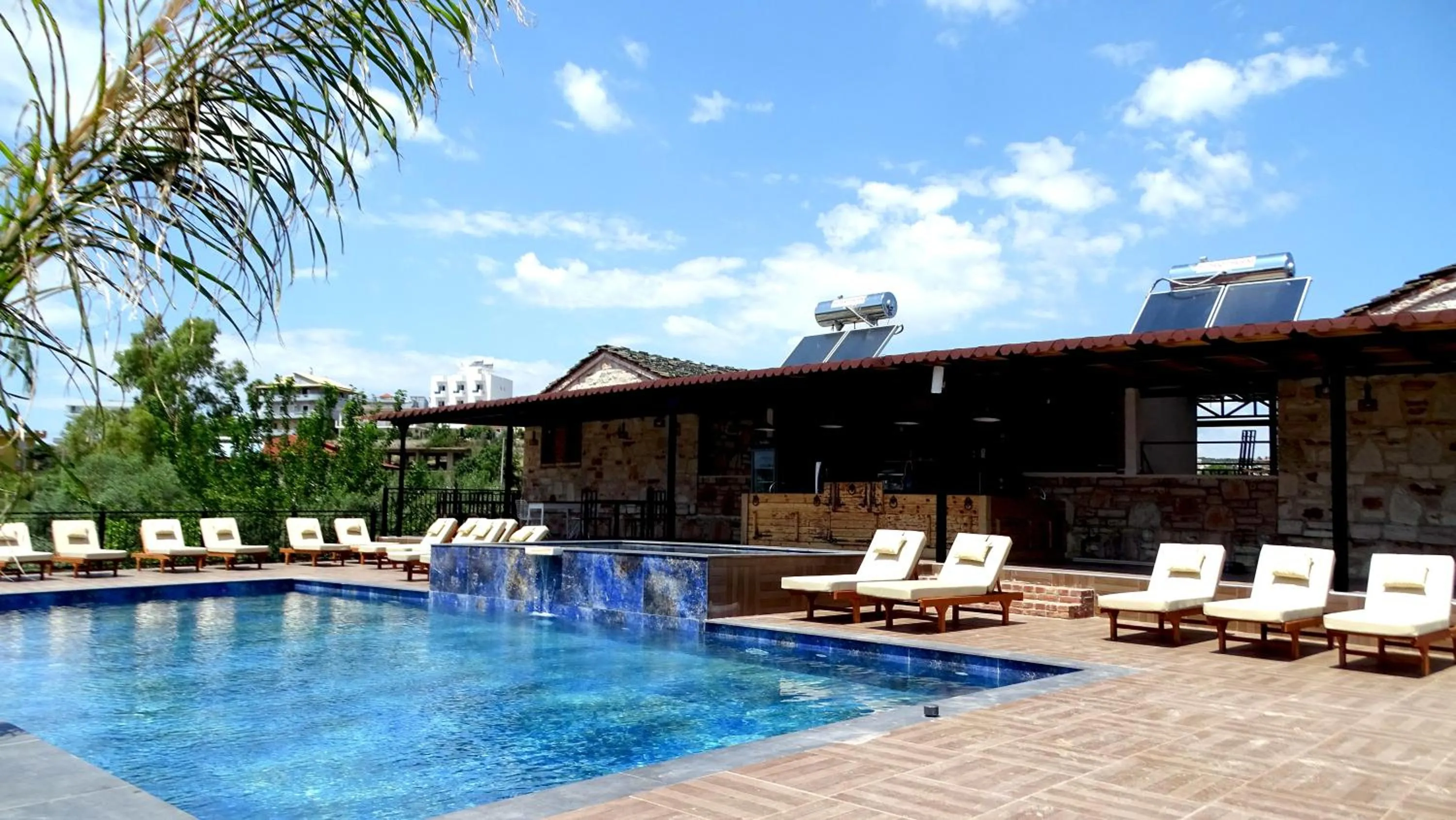 Swimming pool in Limni Resort