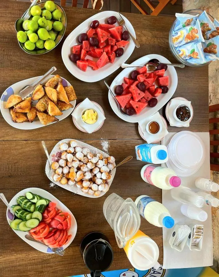 Food in Limni Resort