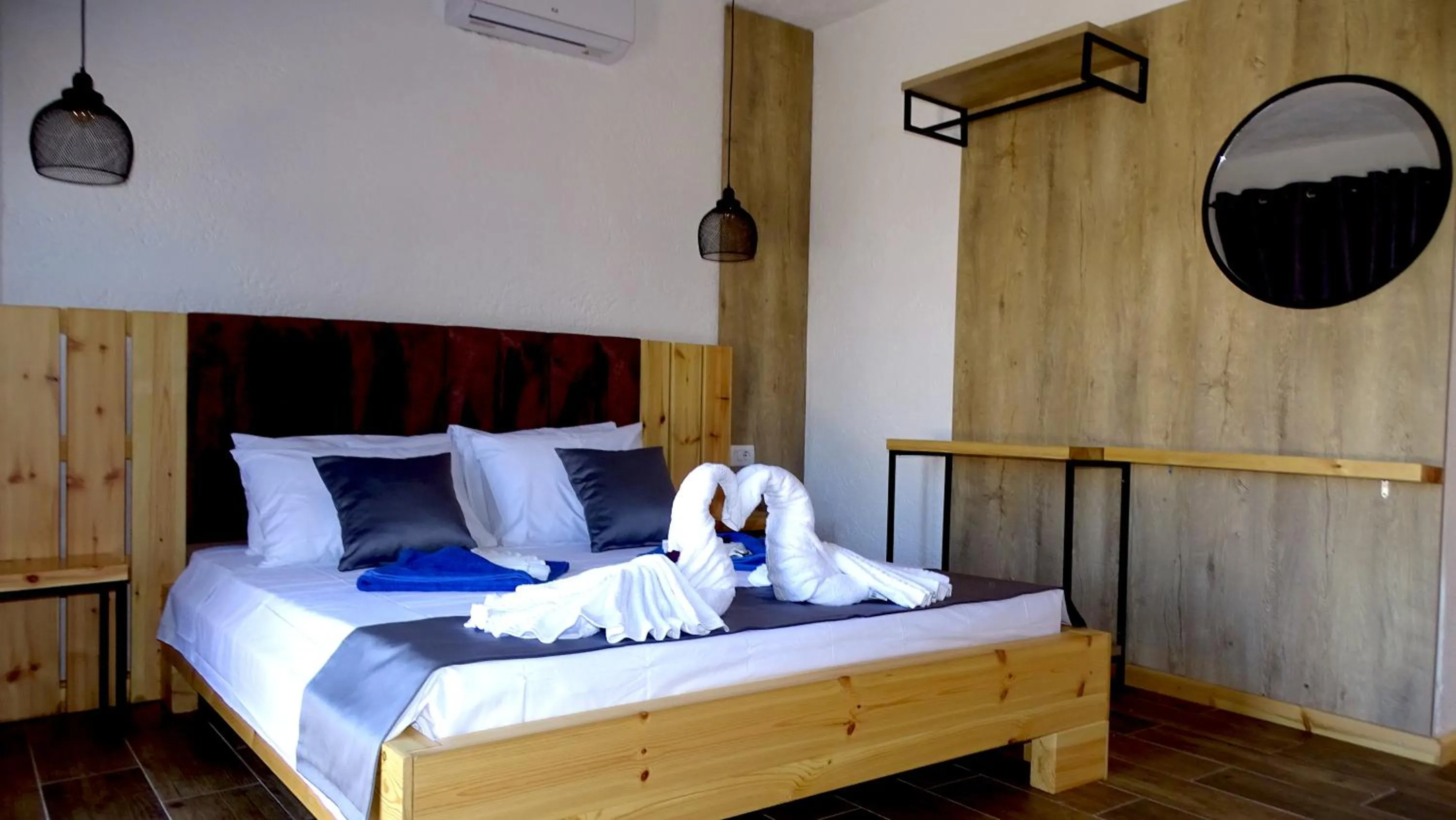 Bedroom, Bed in Limni Resort