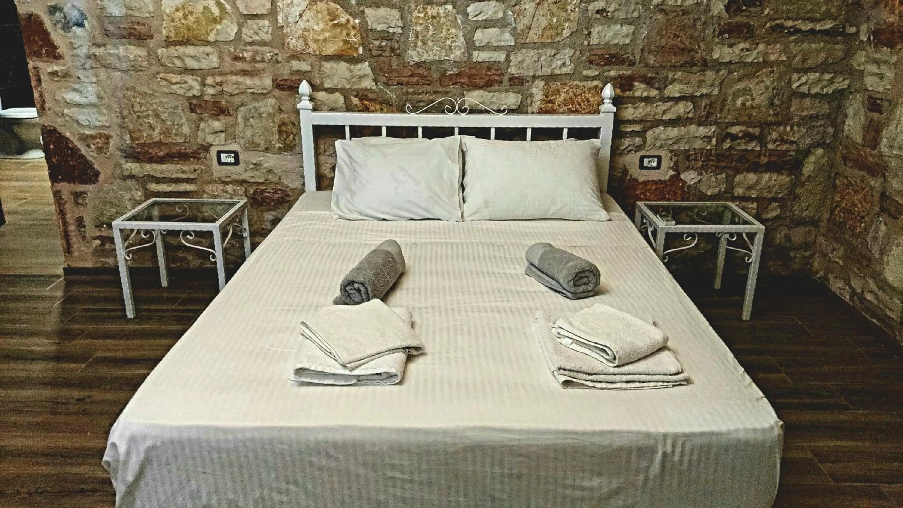 Bed in Limni Resort