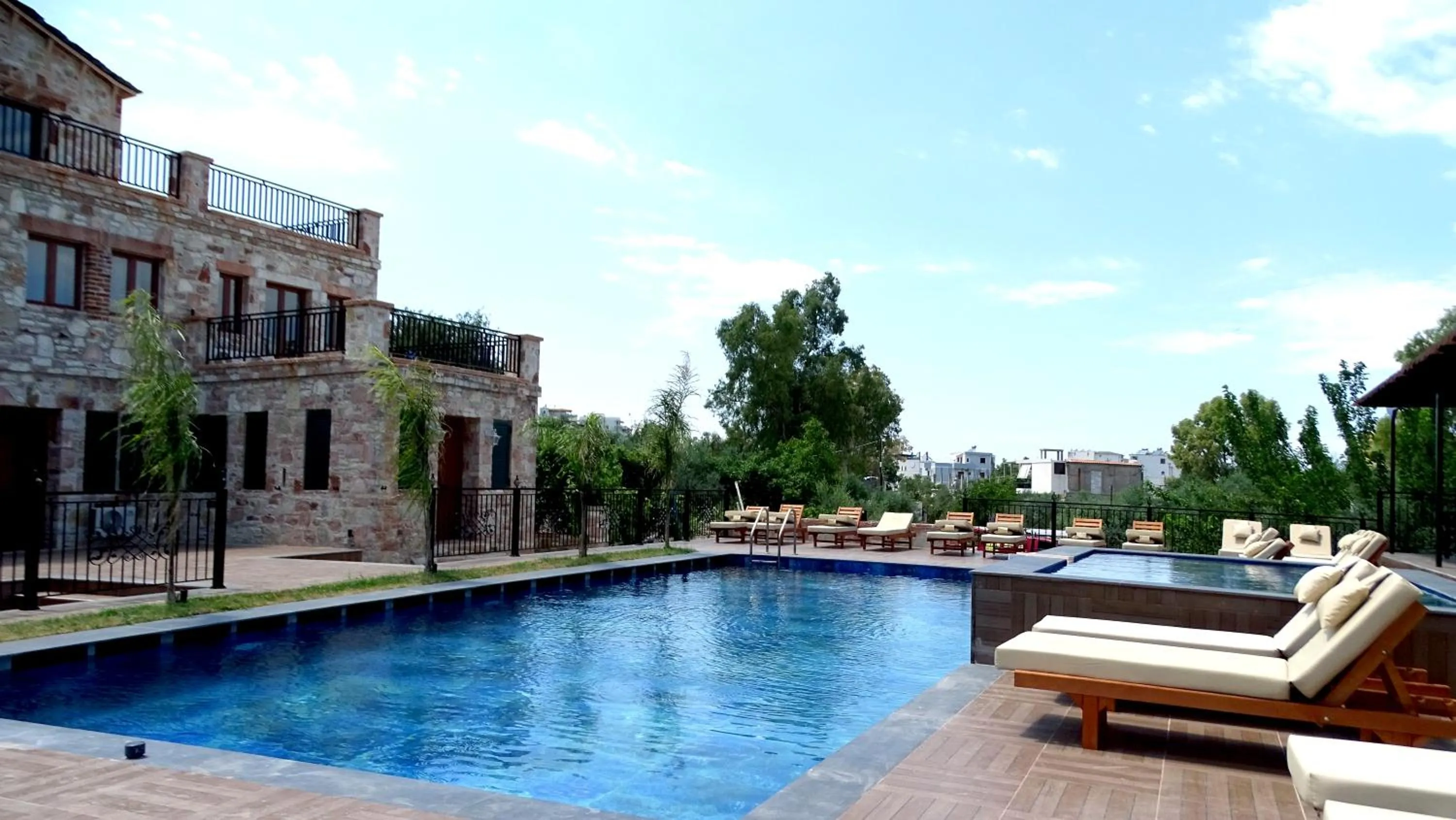 Swimming pool in Limni Resort
