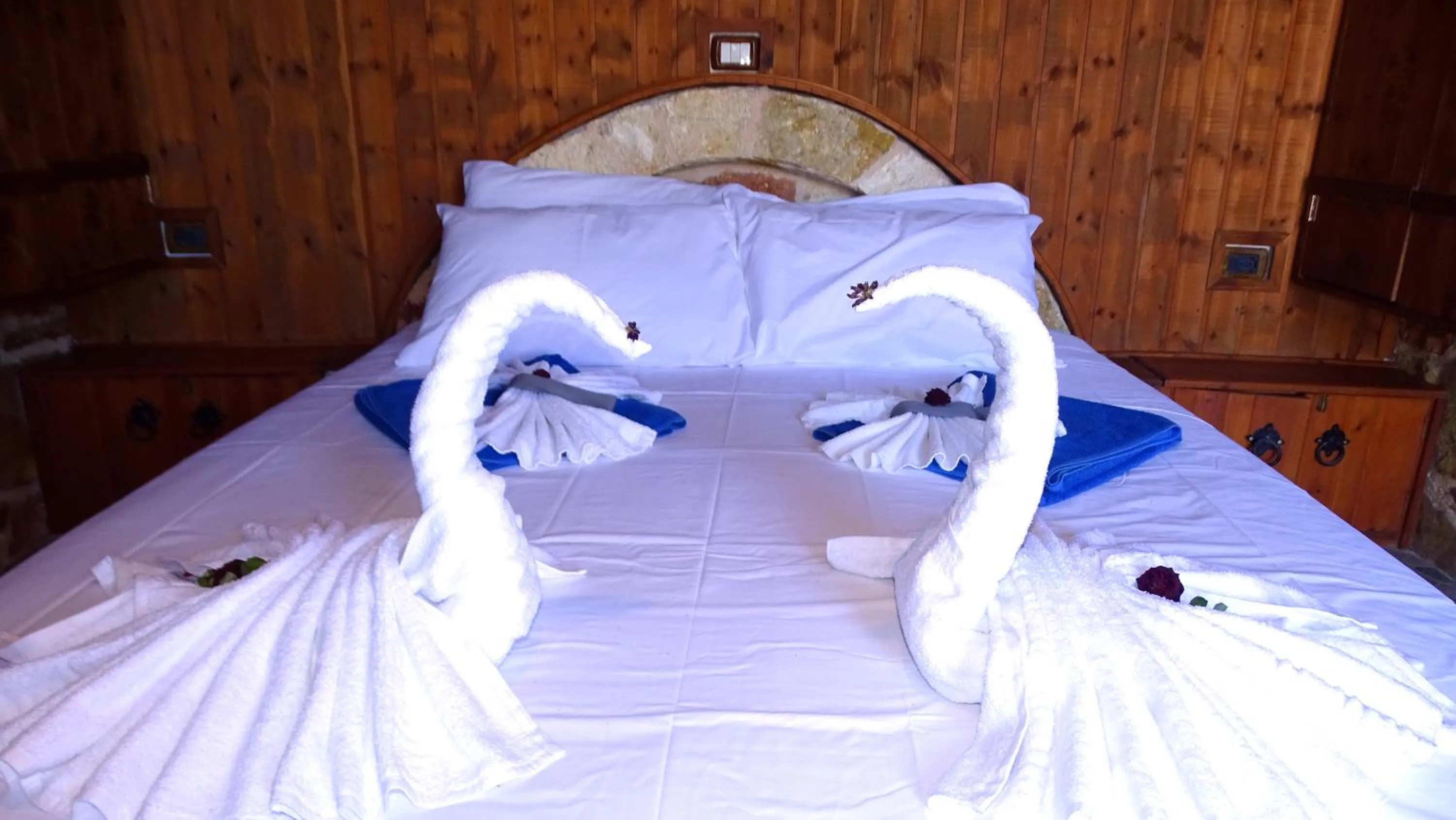 Bed in Limni Resort